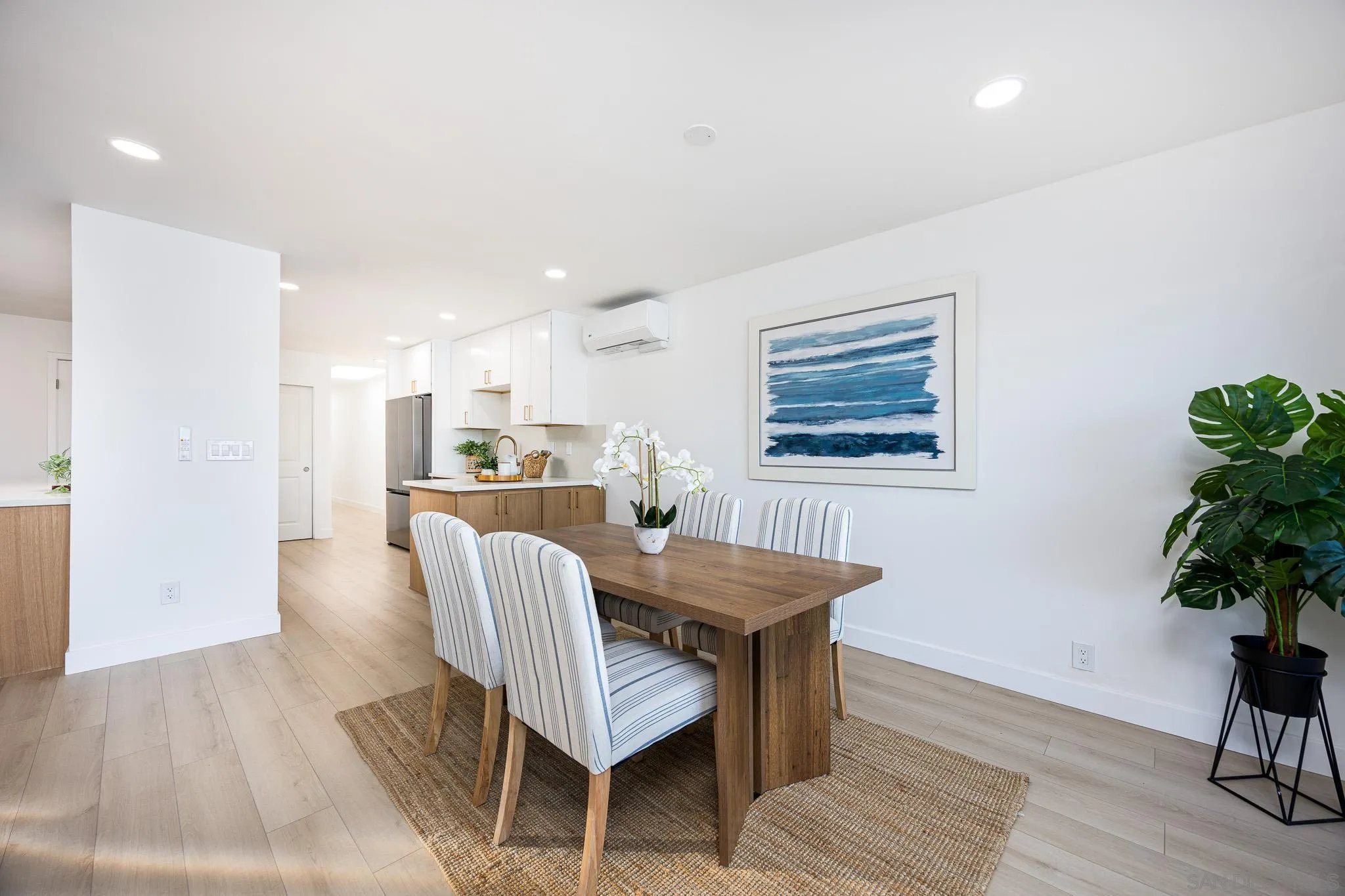 https://cdn.realtyfeed.com/cdn/127/260002790/ab72ac74dae75680ad064ab087d48653.webp