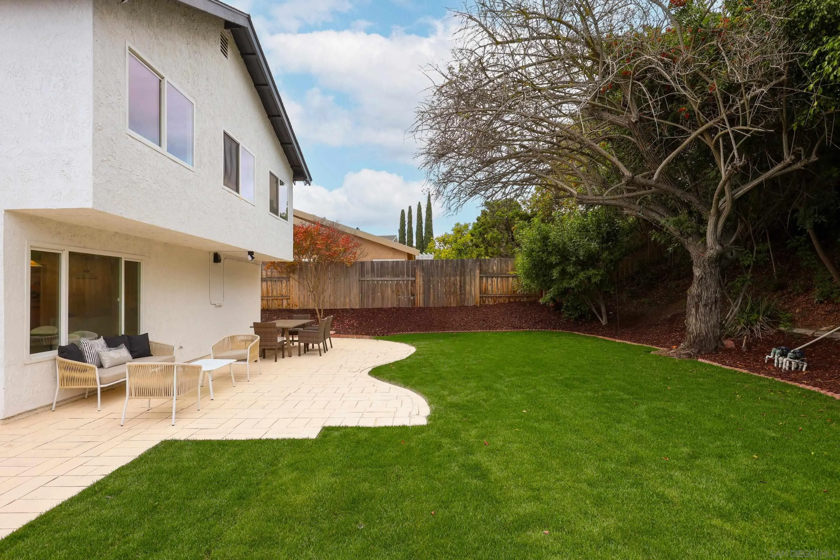 https://cdn.realtyfeed.com/cdn/127/260002792/6cd65237b129934eaae74a3d11f43e70.webp