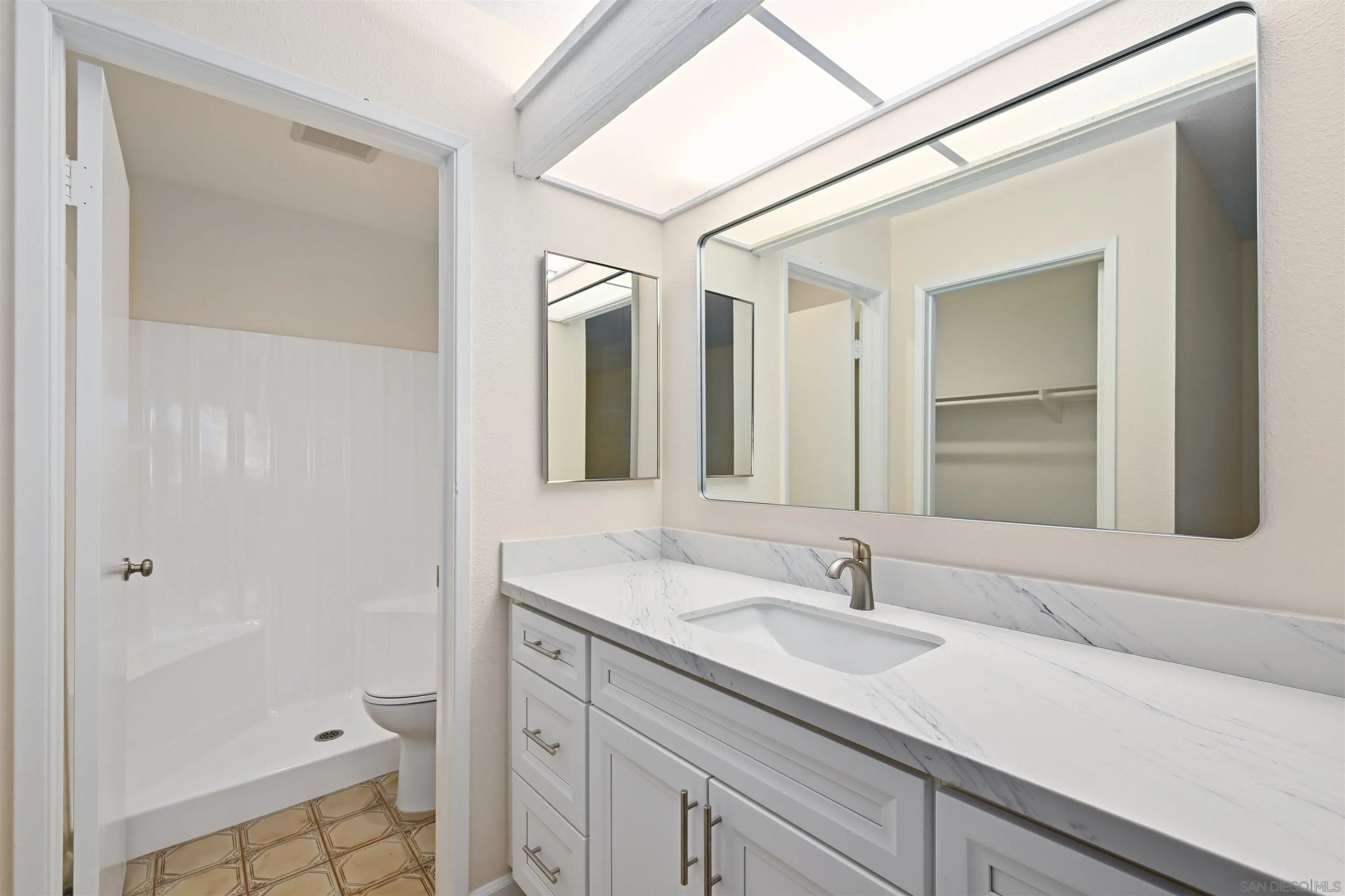 https://cdn.realtyfeed.com/cdn/127/260002794/89c90295e28738684c023793c4589113.webp