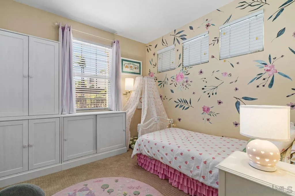 https://cdn.realtyfeed.com/cdn/127/260002796/22da8b7edcf2951438981673bd889244.webp