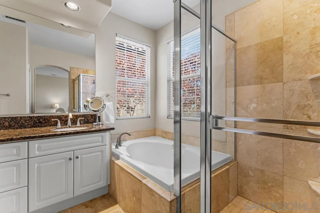 https://cdn.realtyfeed.com/cdn/127/260002796/b99cc058aa387f8b554fd11d76c17648.webp