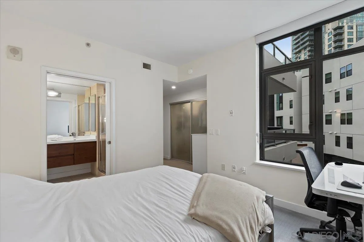 https://cdn.realtyfeed.com/cdn/127/260002797/1c8e2342449717d022f9af050a955c0a.webp