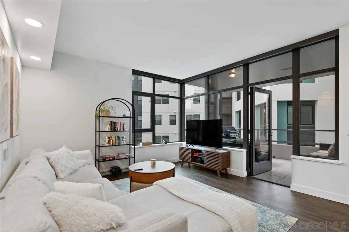 https://cdn.realtyfeed.com/cdn/127/260002797/500cc1aa917c37228e928b90c034849c.webp