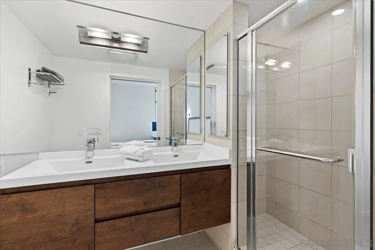 https://cdn.realtyfeed.com/cdn/127/260002797/f342b76b639fd94428a9fcdaff015e3d.webp