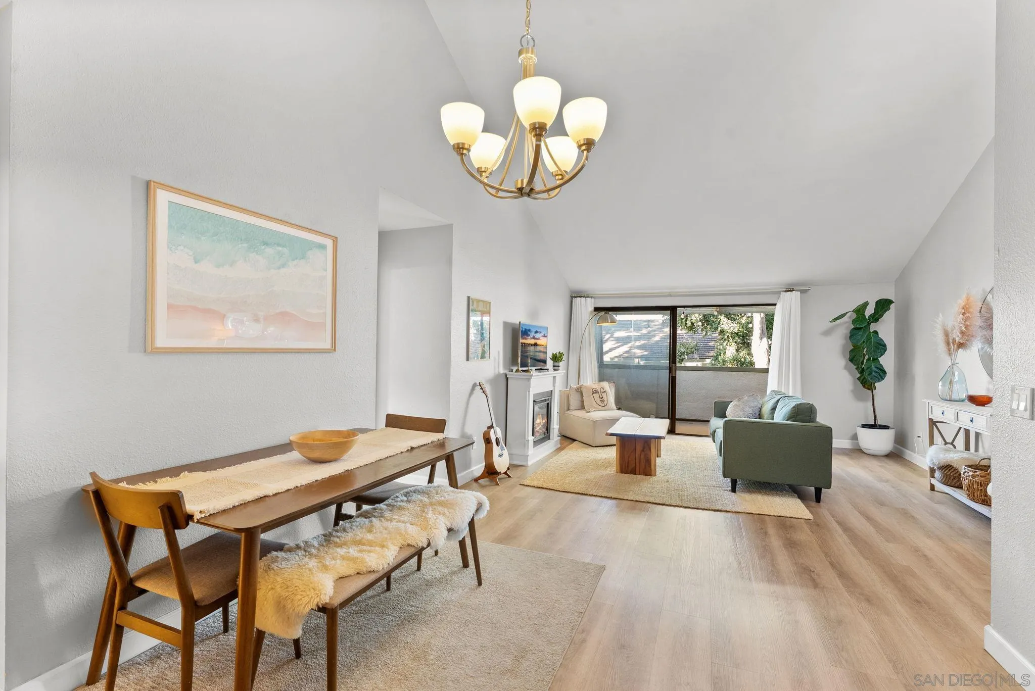https://cdn.realtyfeed.com/cdn/127/260002799/3896519be0931647ffcedf873b43c0a0.webp