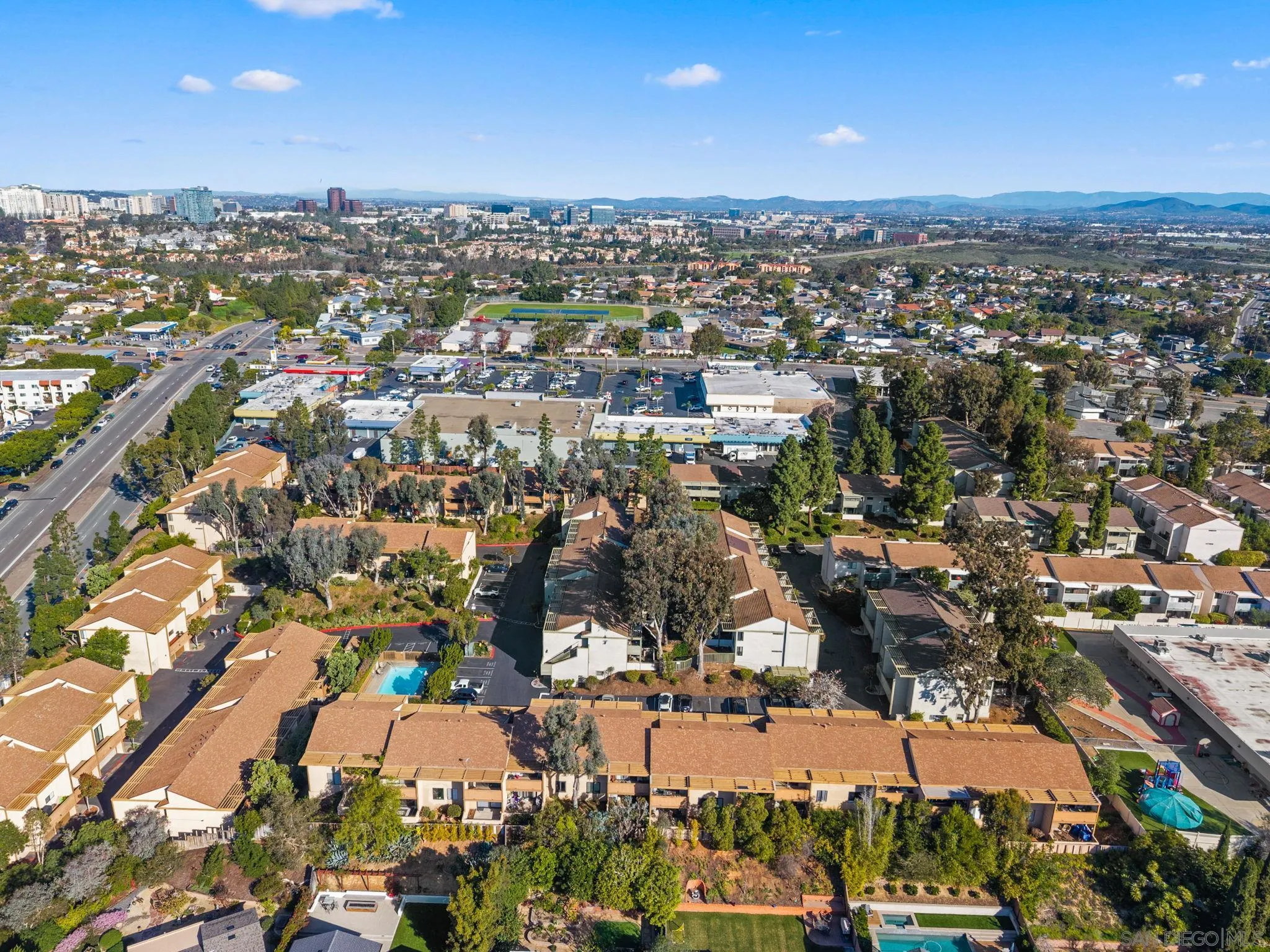 https://cdn.realtyfeed.com/cdn/127/260002799/da3d6af71f6db0ae80526254fb7b7b51.webp