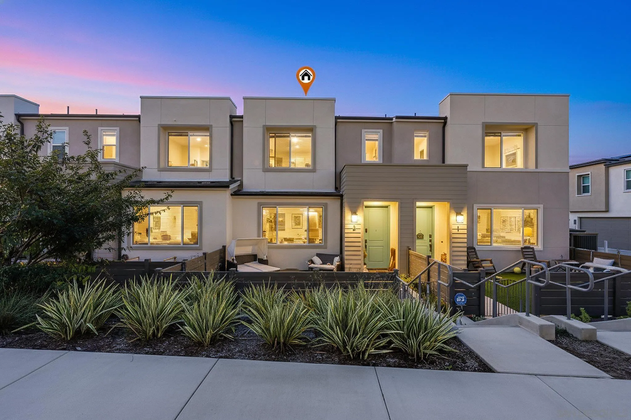 Photo #1: 260002800 Listing: Photo #1