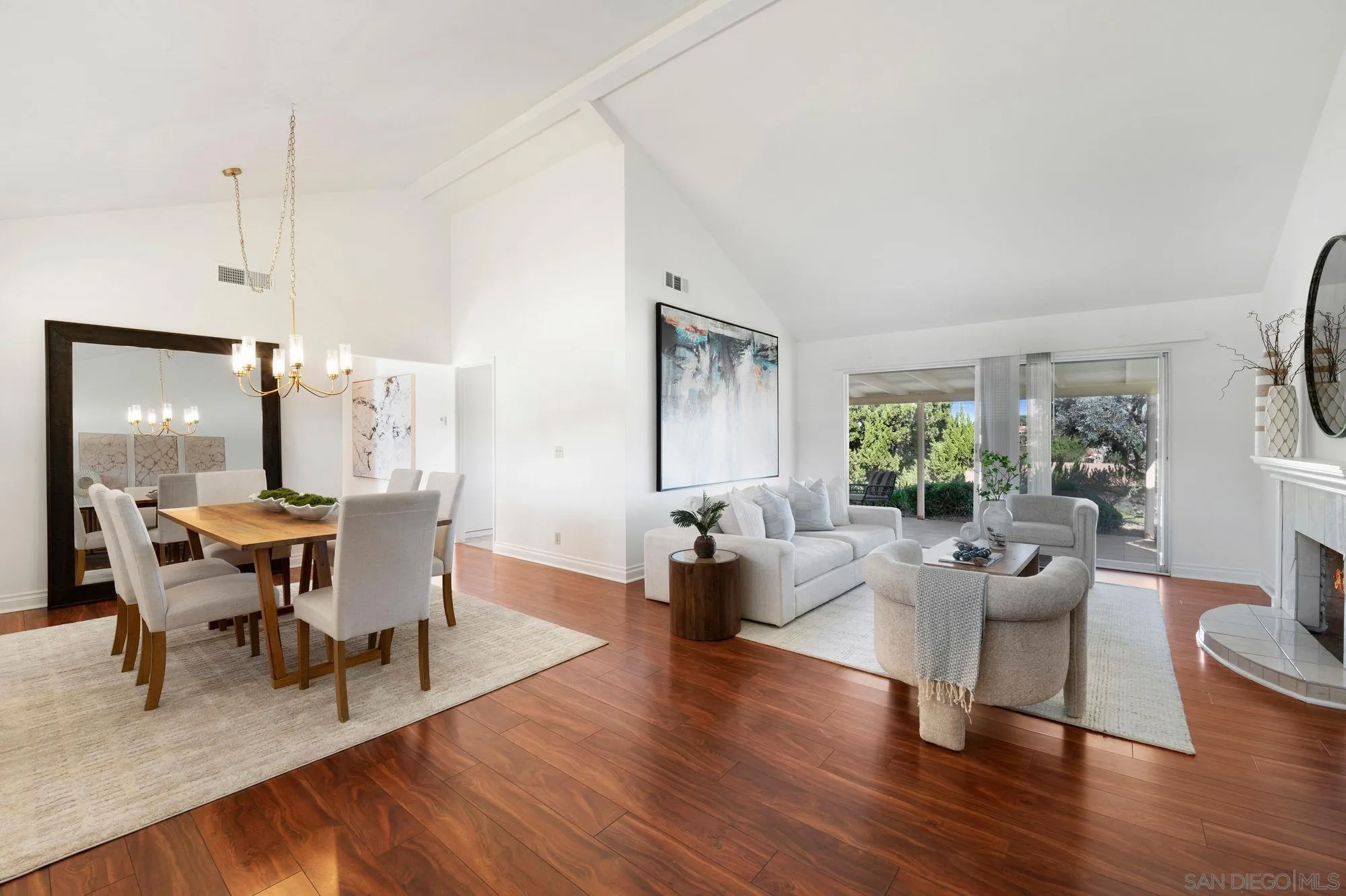 https://cdn.realtyfeed.com/cdn/127/260002805/52a4d143e5db43a79c5e9851076fa75c.webp