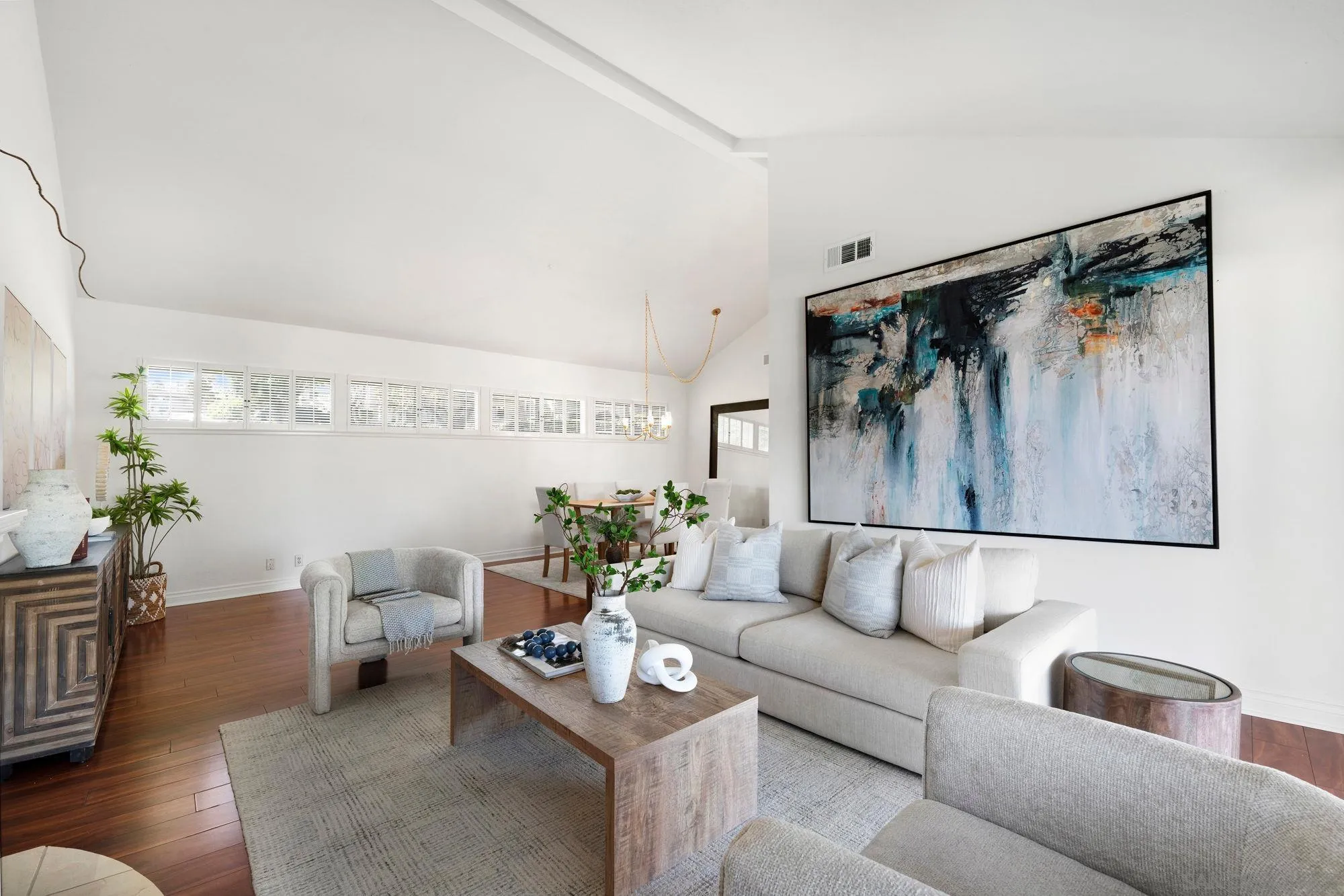 https://cdn.realtyfeed.com/cdn/127/260002805/66fb79a0e31e3c89089ad2e8495173f3.webp