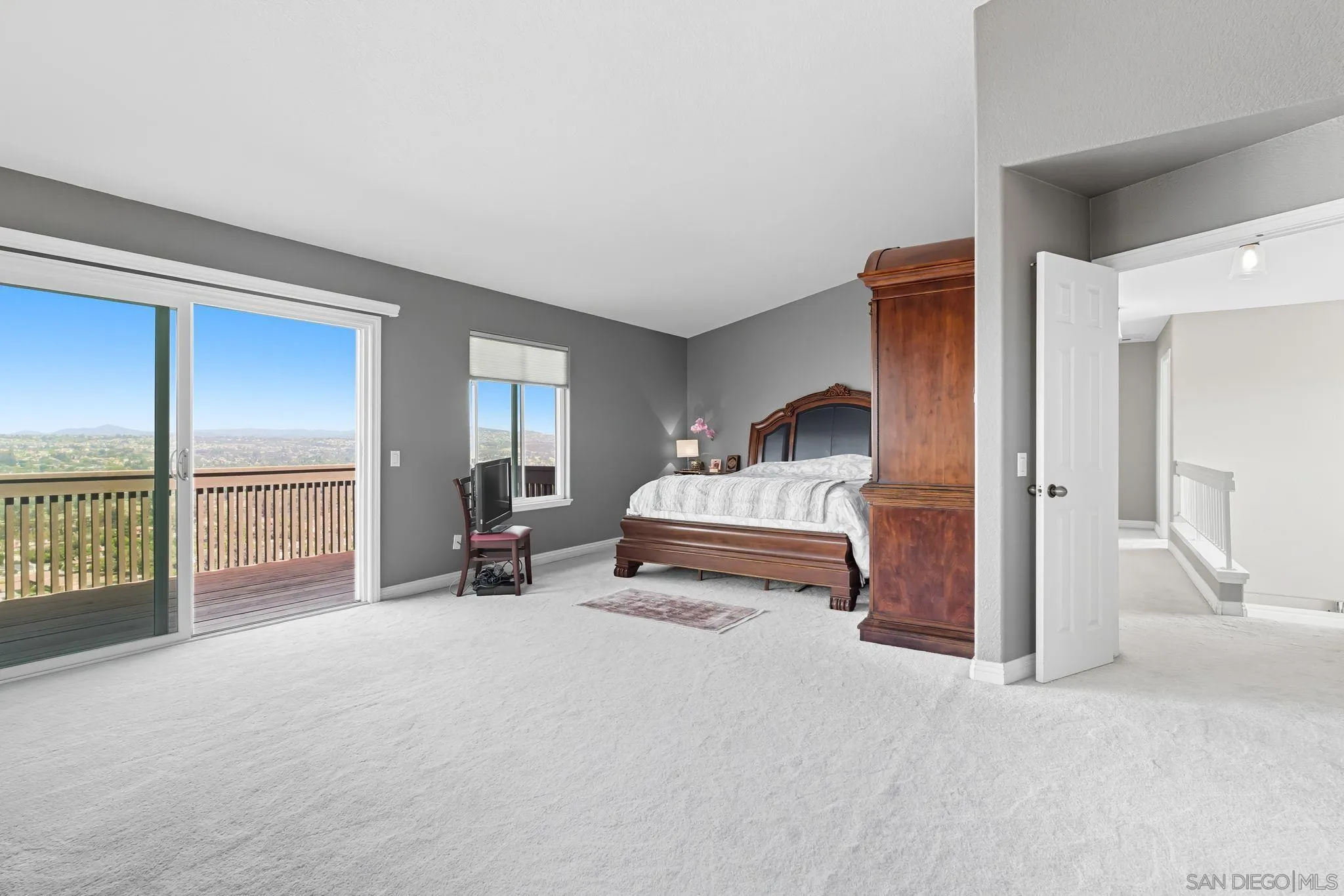 https://cdn.realtyfeed.com/cdn/127/260002807/b7c9fde1f899d885de251863171f6e47.webp