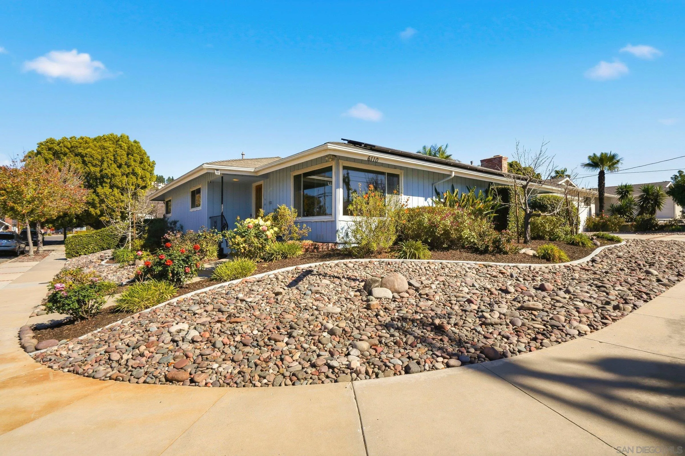 https://cdn.realtyfeed.com/cdn/127/260002808/8c0cda85023f3cca3fca624763e10e9a.webp