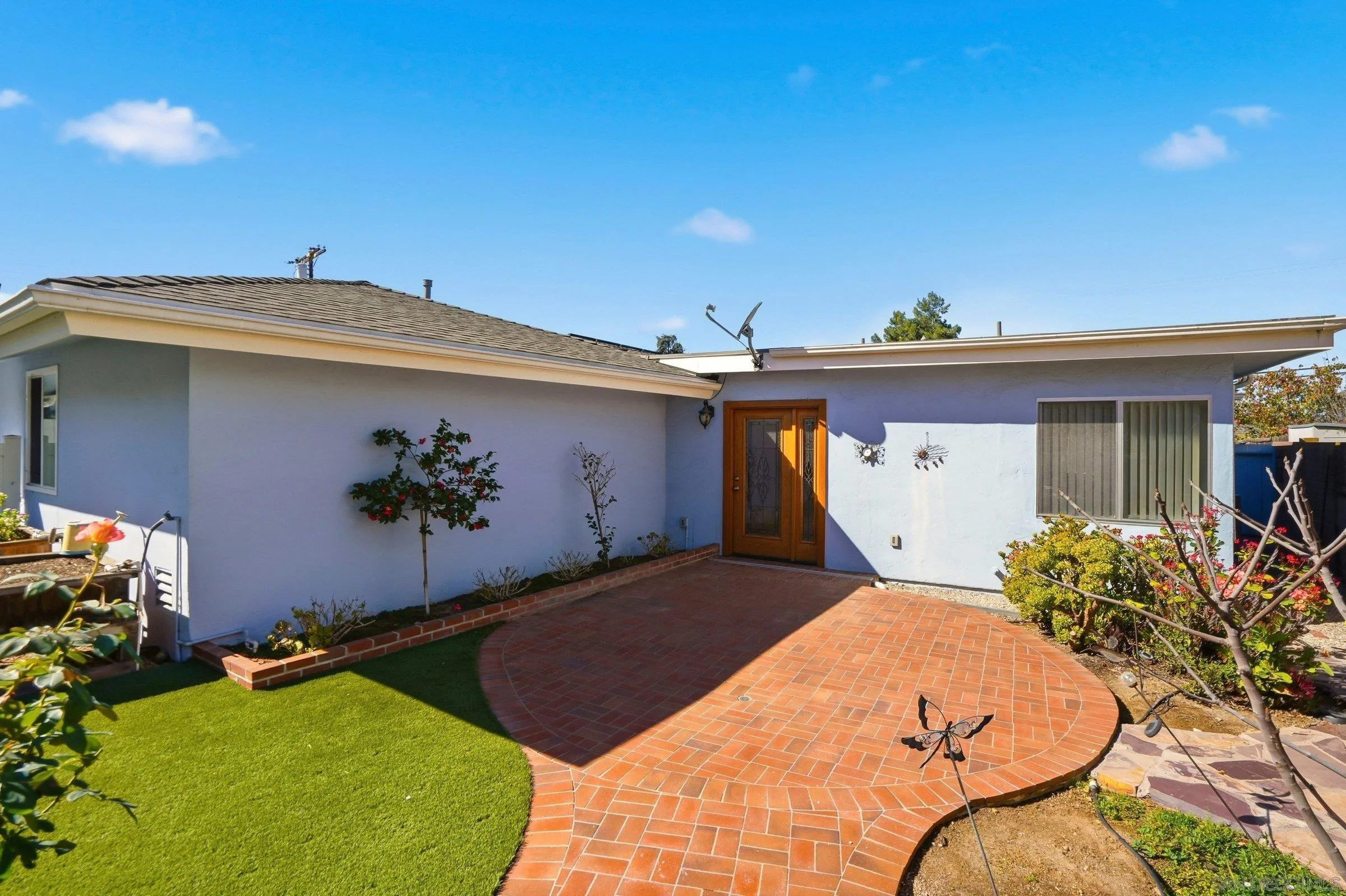 https://cdn.realtyfeed.com/cdn/127/260002808/ac58463e389e18b17b1b2a4a43a874c8.webp