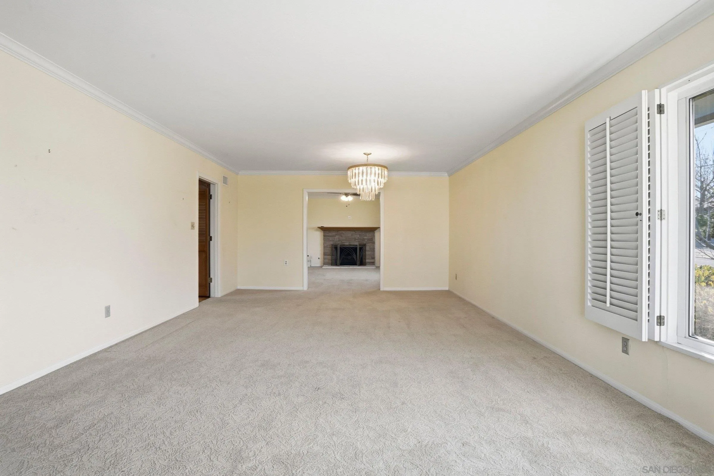 https://cdn.realtyfeed.com/cdn/127/260002808/e92f6b281849c68149b26920bc9d32c1.webp