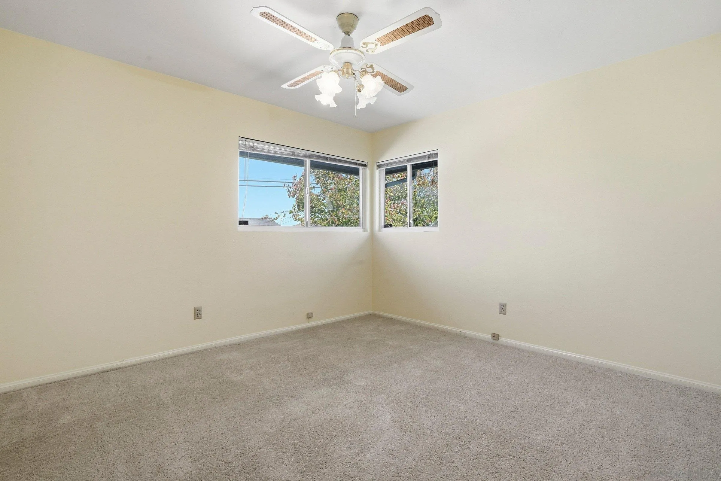 https://cdn.realtyfeed.com/cdn/127/260002808/f2e068670f59951c666695e469d0d422.webp