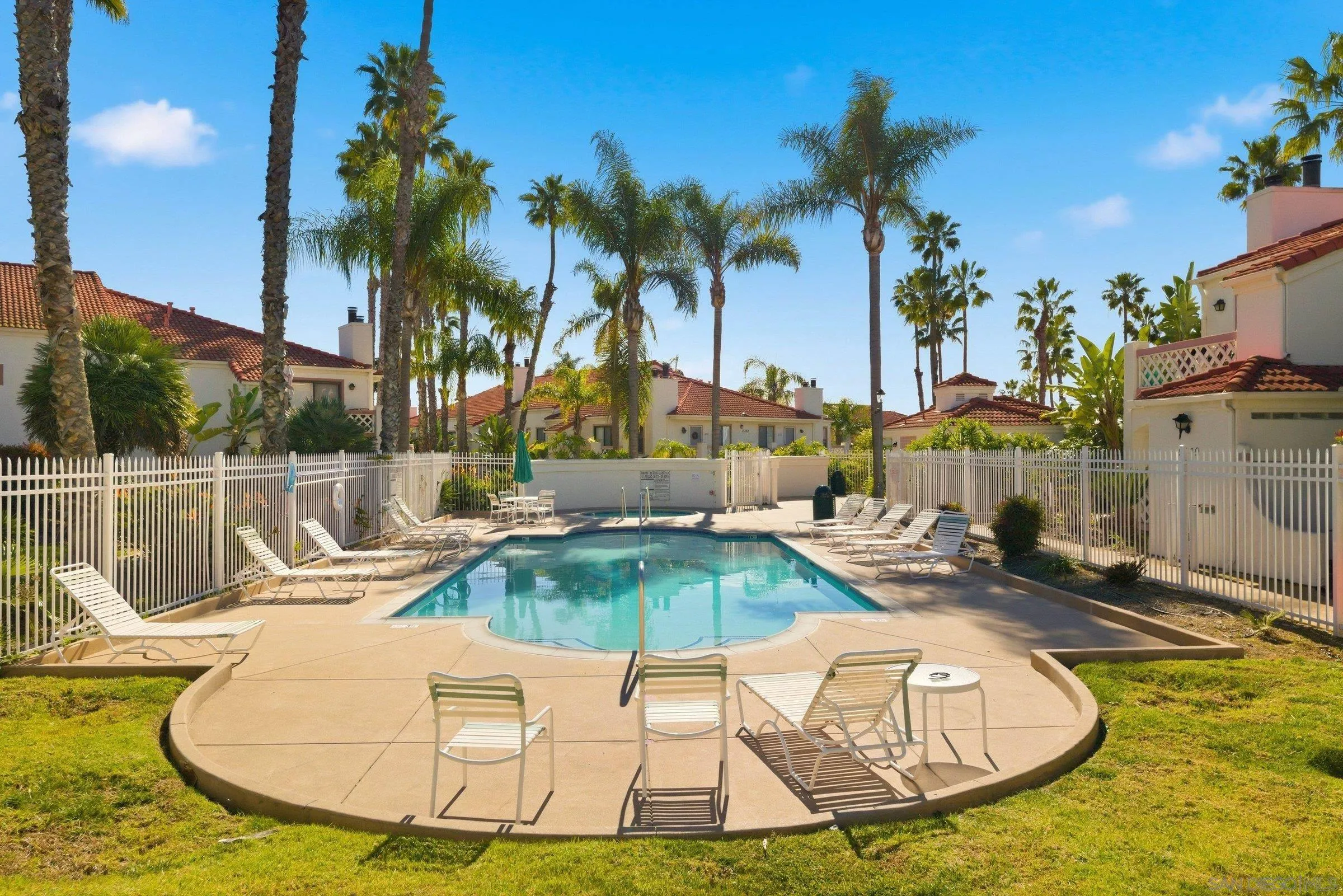 https://cdn.realtyfeed.com/cdn/127/260002809/fb12dd32ed00131e02d936613ffd0ece.webp