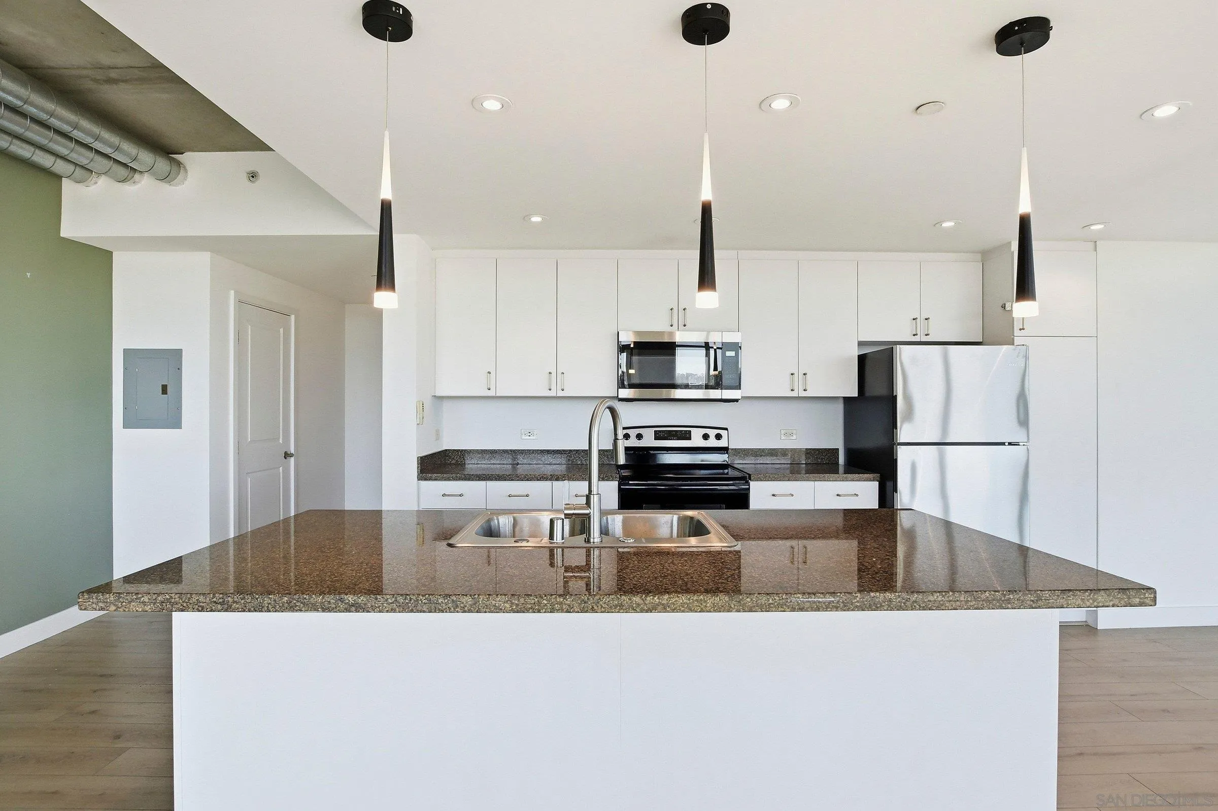 Photo #11: 260002810 Listing: Photo #11