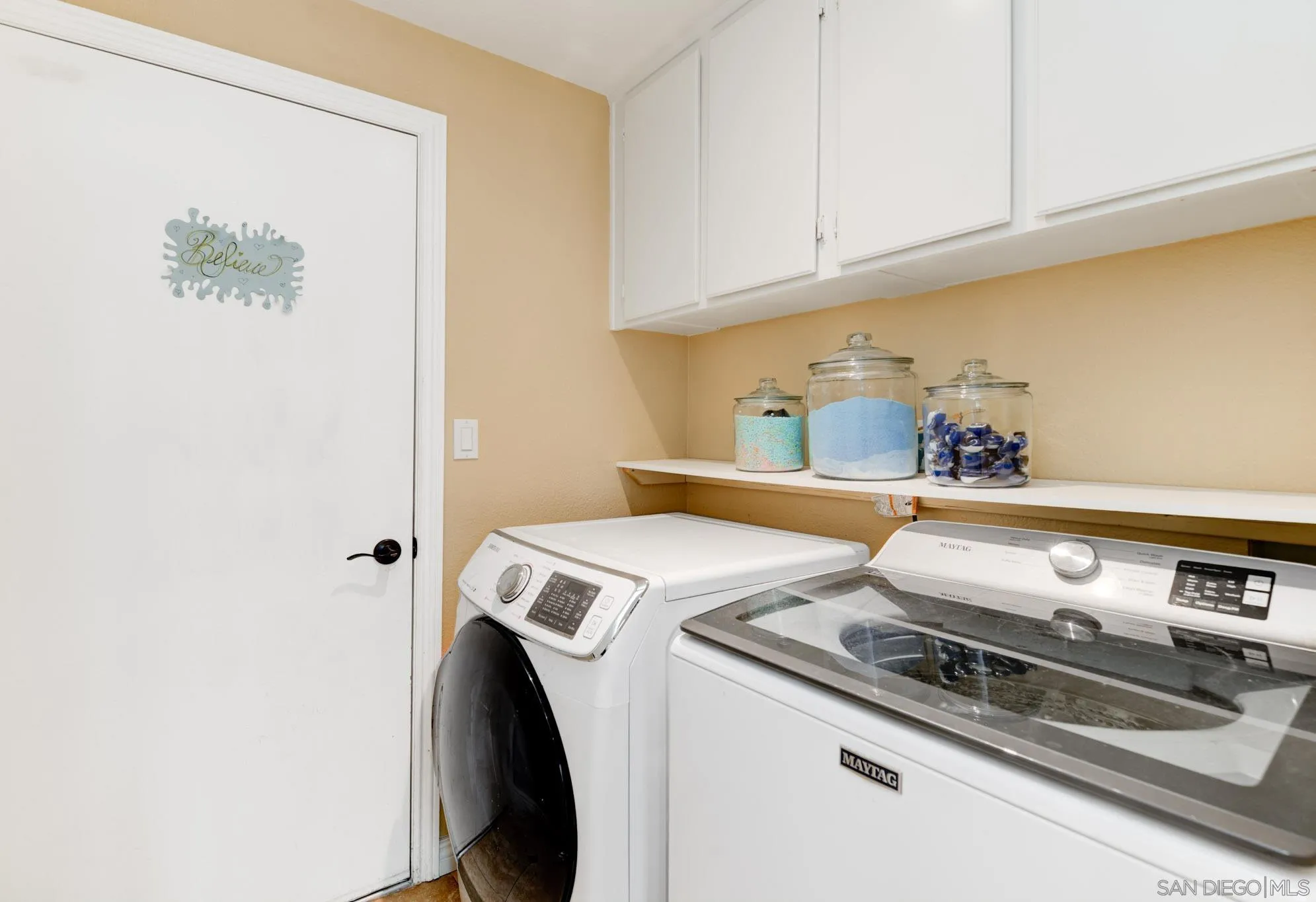 https://cdn.realtyfeed.com/cdn/127/260002812/eaaaf9645f74e7a88bf577e754b88faa.webp