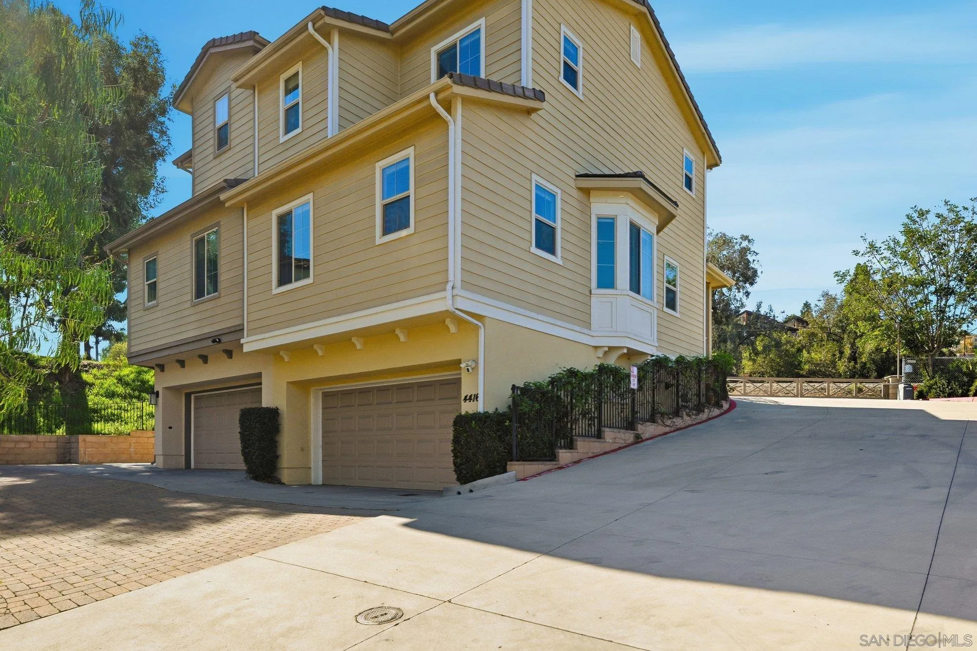 Photo #22: 260002813 Listing: Photo #22