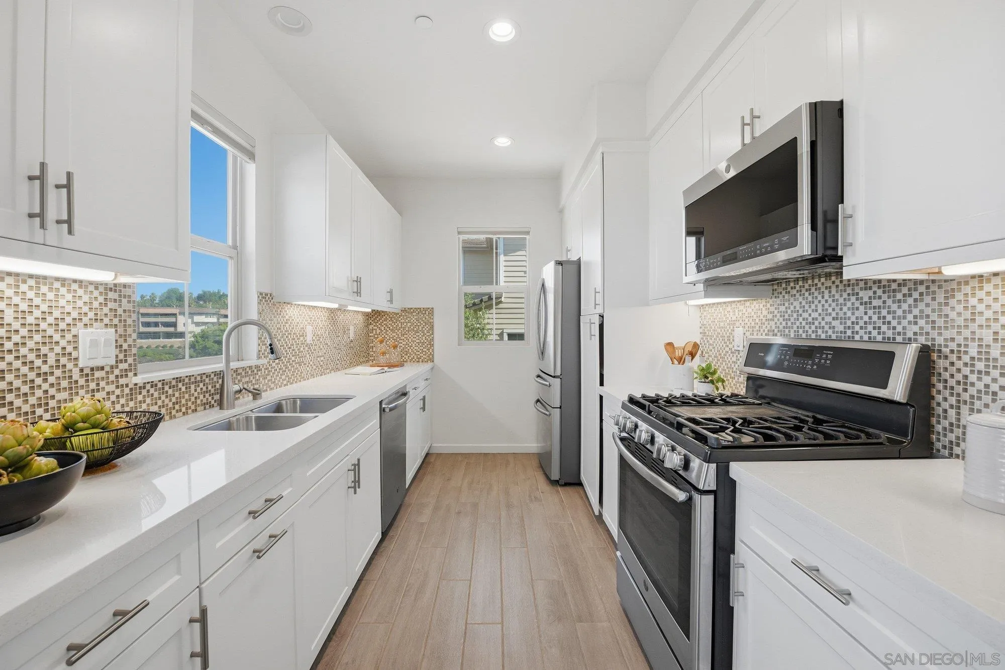 Photo #8: 260002813 Listing: Photo #8