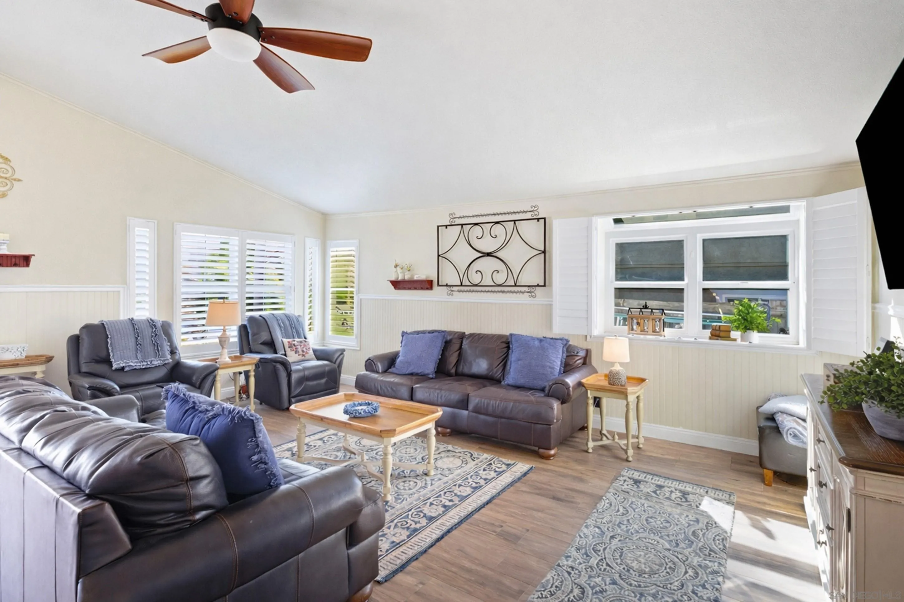https://cdn.realtyfeed.com/cdn/127/260002817/b32ba72789a41150b6c787264a53530a.webp