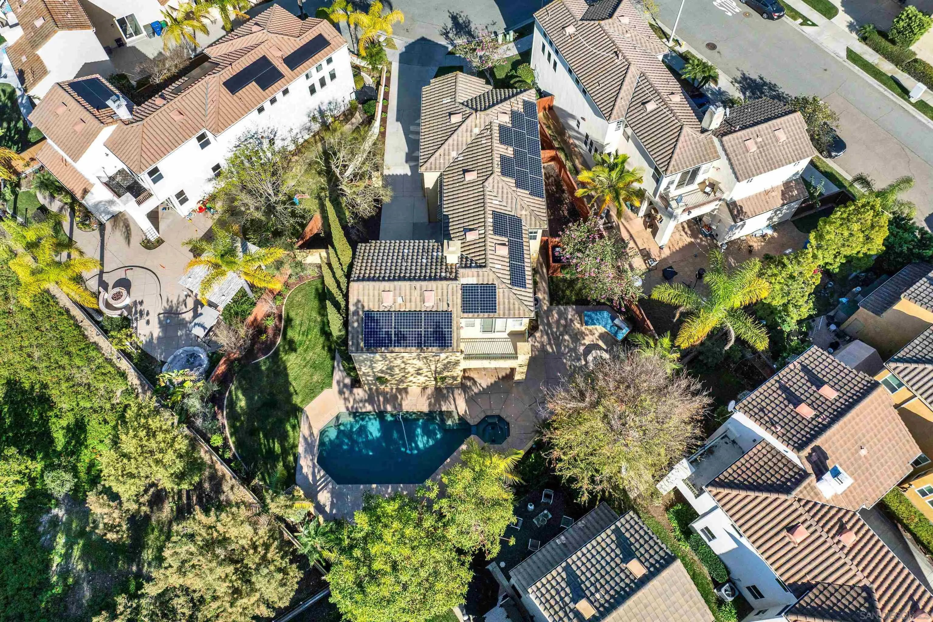 https://cdn.realtyfeed.com/cdn/127/260002822/2fcf4179ea1ccbff44a8f24a4730d315.webp