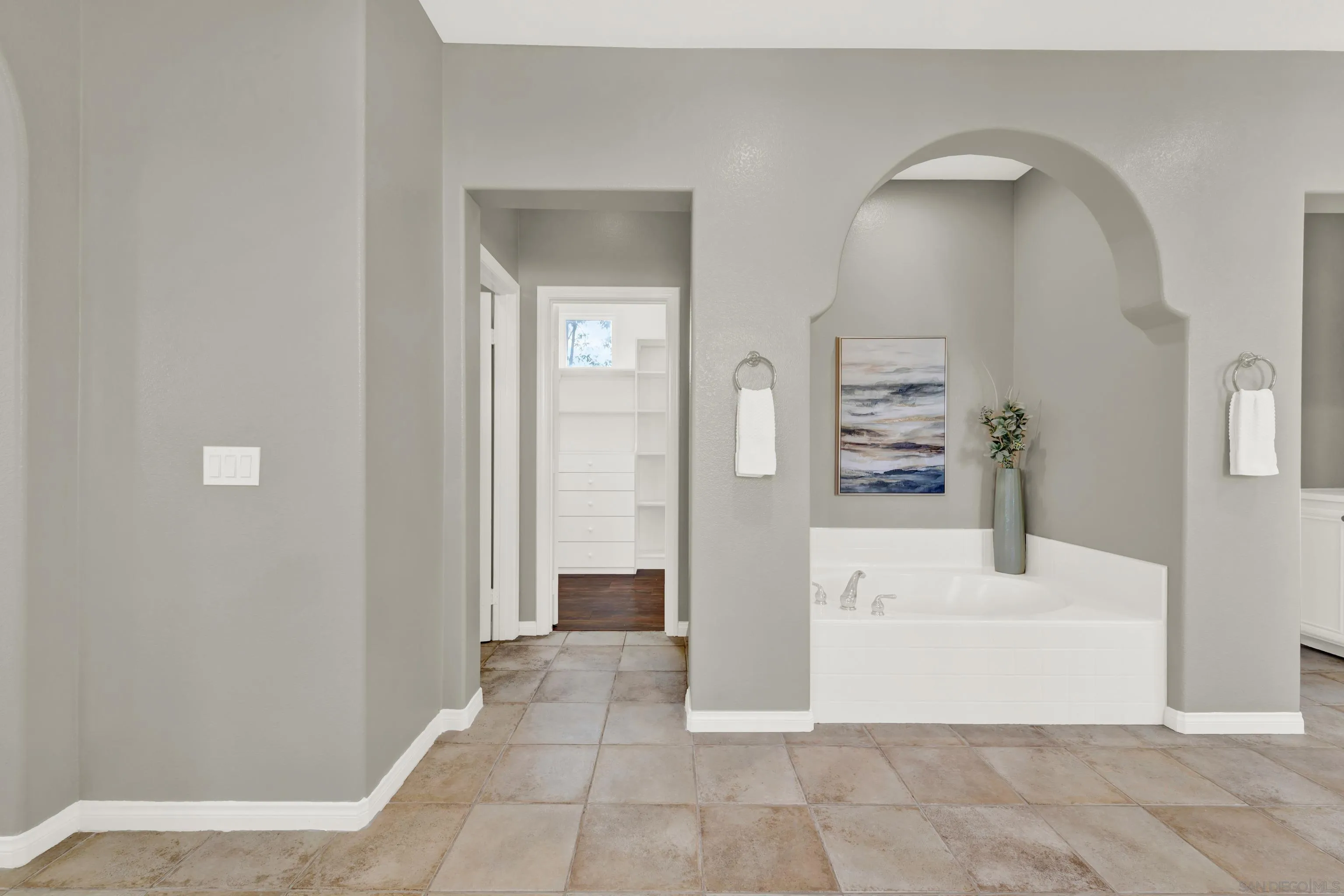 https://cdn.realtyfeed.com/cdn/127/260002822/6eb177453c327d0bc12a70c7c5bd5526.webp