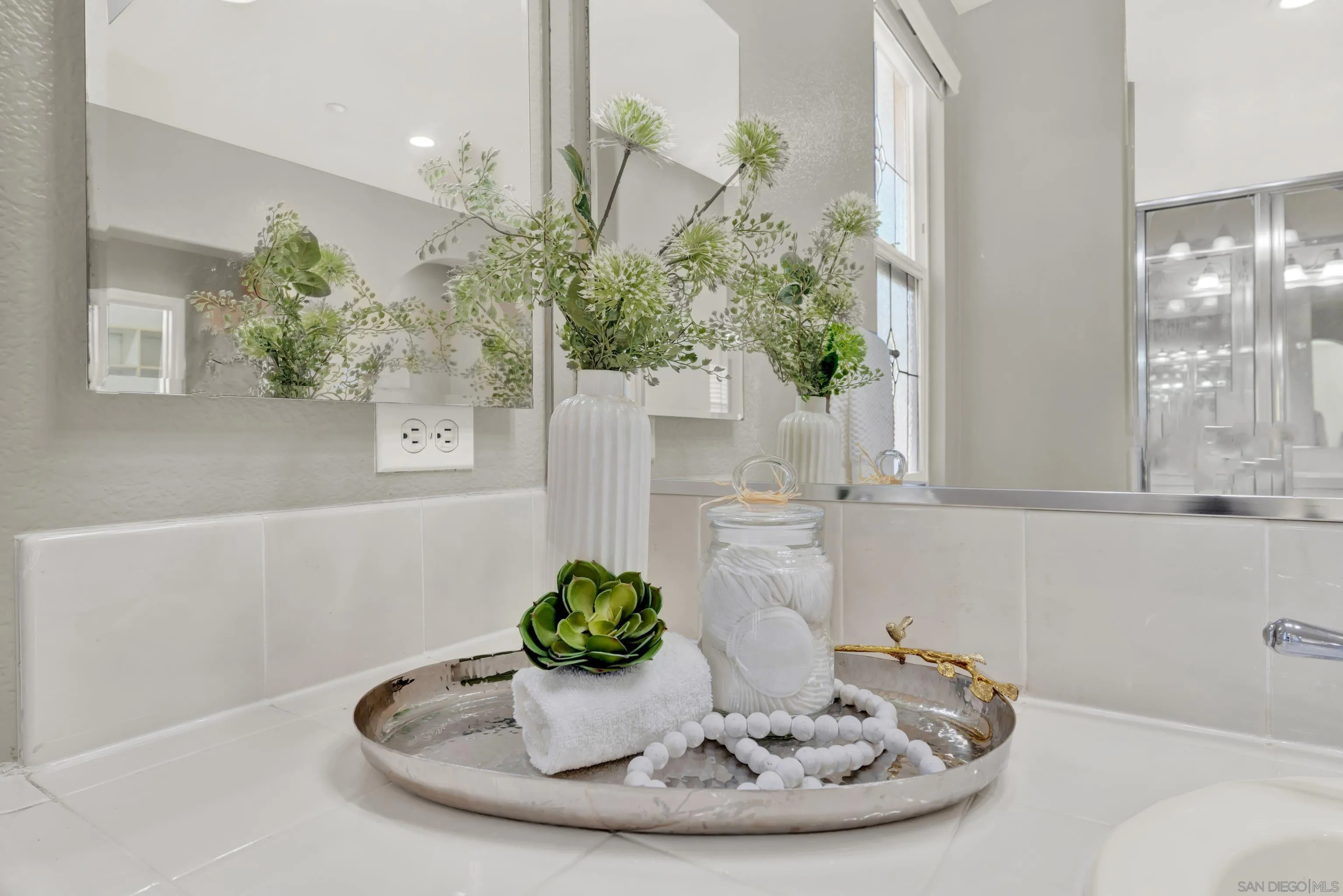 https://cdn.realtyfeed.com/cdn/127/260002822/71028f694cee3cffad84e686a29e2725.webp