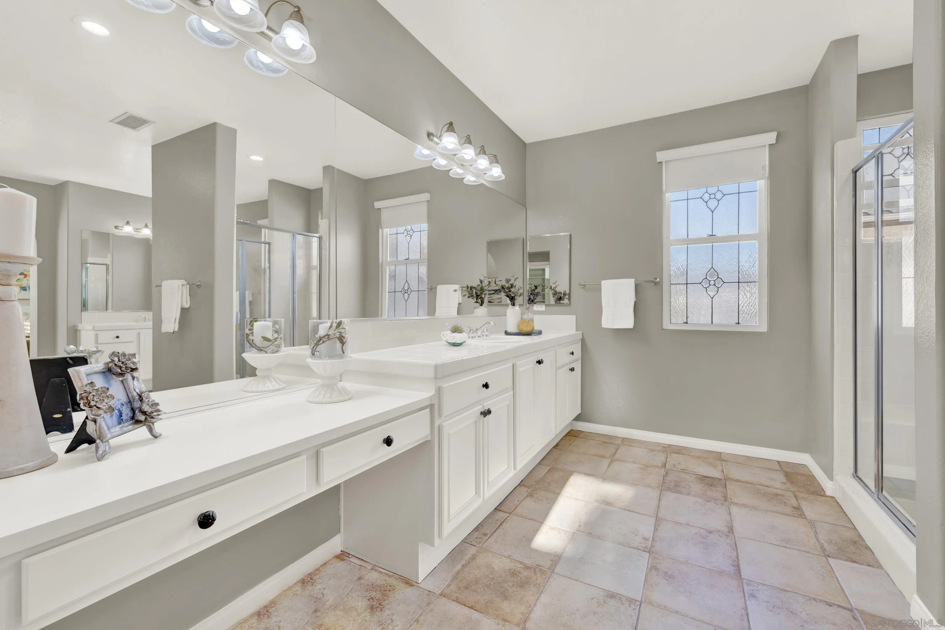 https://cdn.realtyfeed.com/cdn/127/260002822/b2f988645817327e442af30a7167e0cf.webp