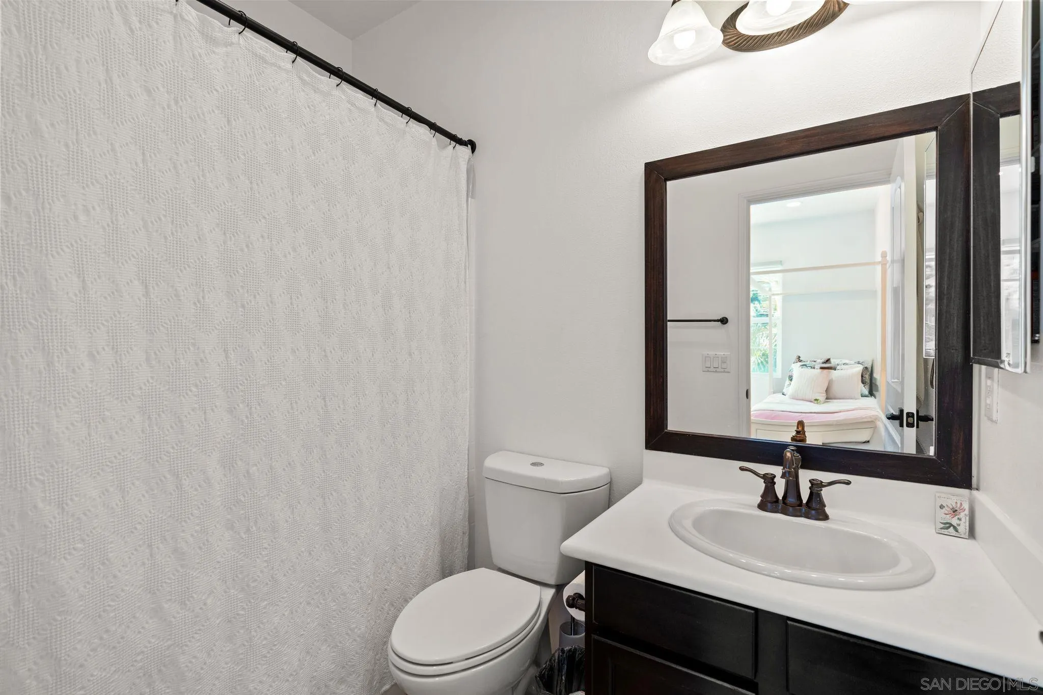 https://cdn.realtyfeed.com/cdn/127/260002823/c20a618795b7a7928f07170d61f873cc.webp