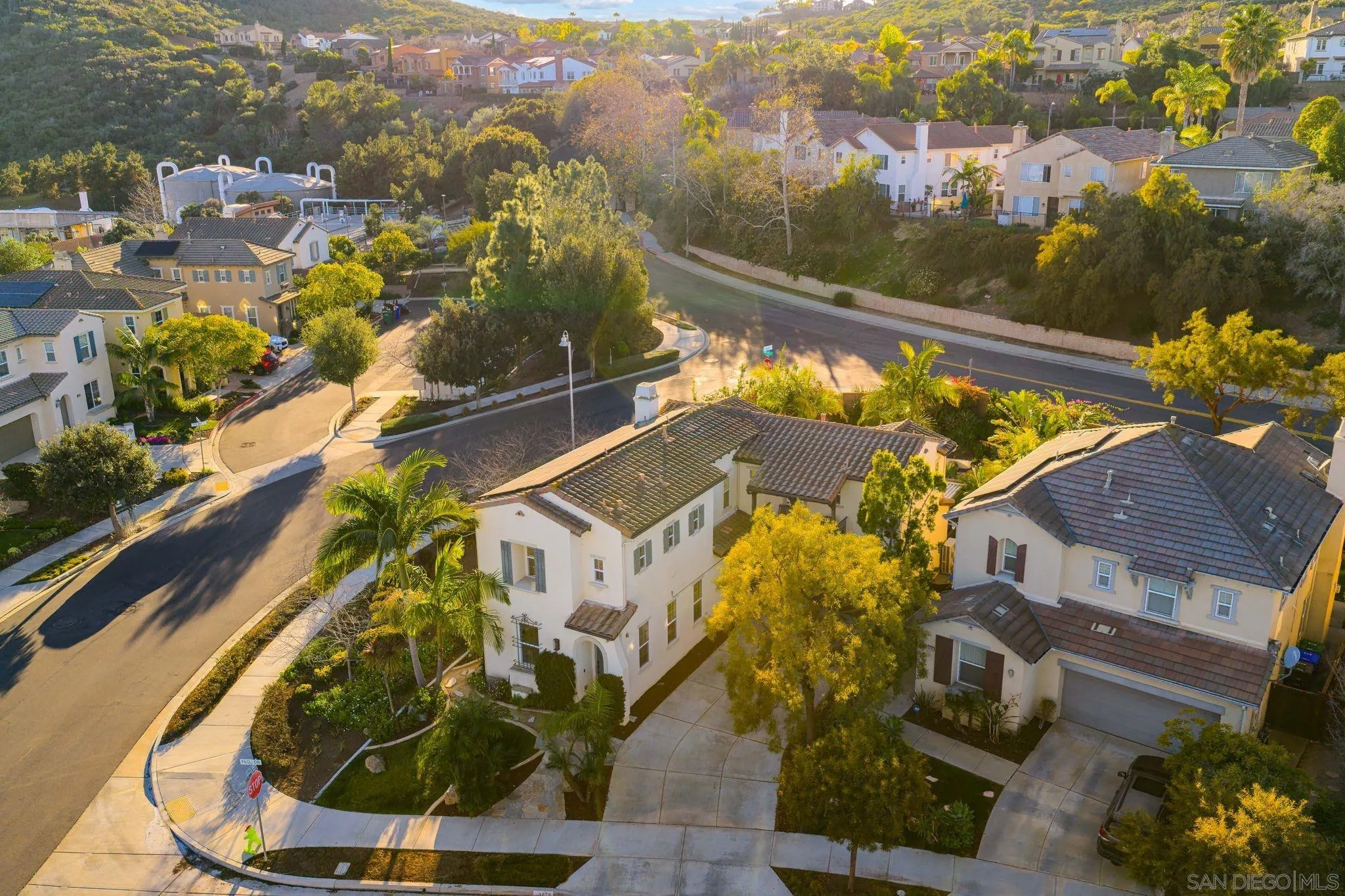 https://cdn.realtyfeed.com/cdn/127/260002823/c23e7b6585e1de2d3c0f3be249fe197f.webp