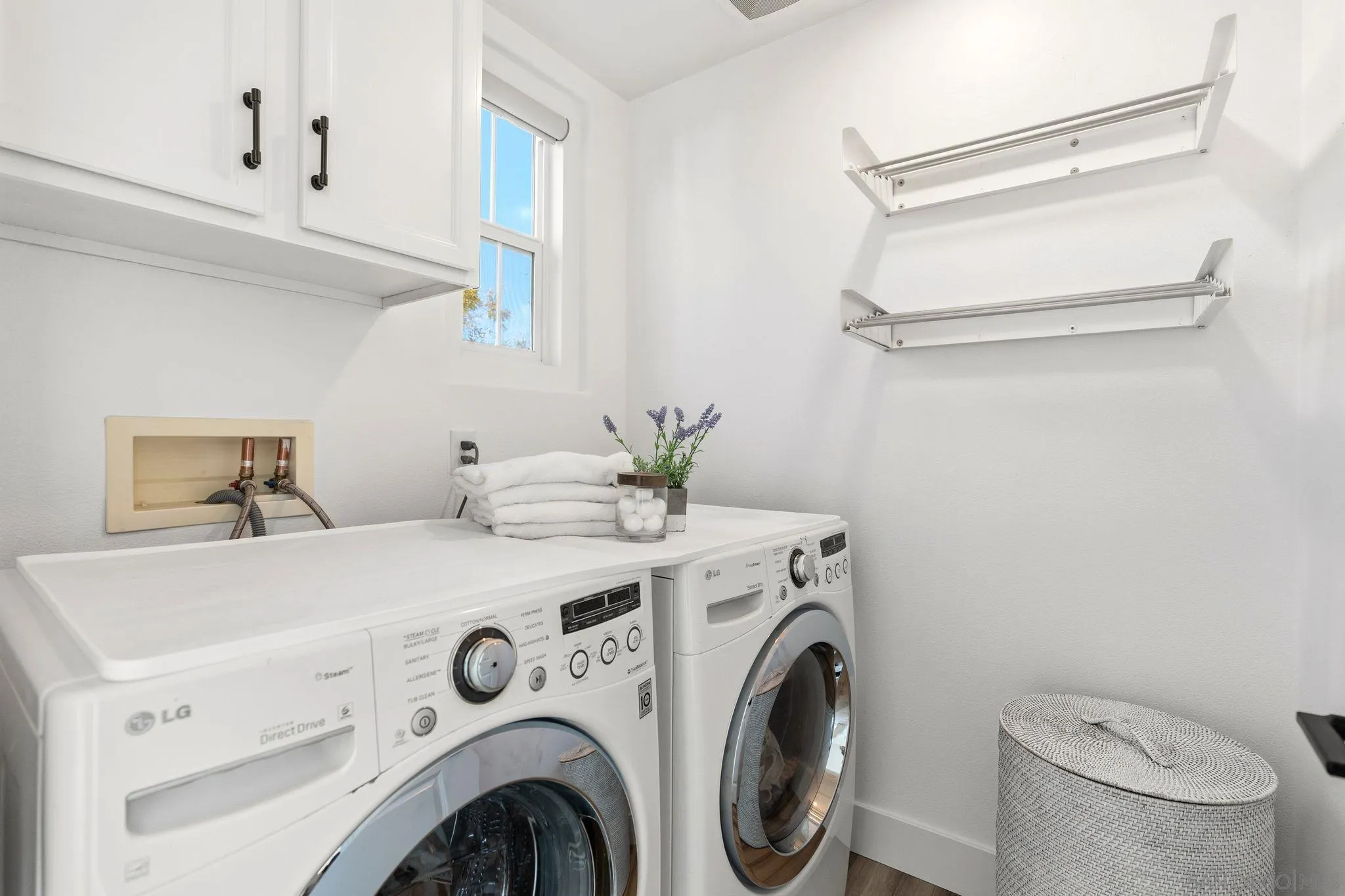 https://cdn.realtyfeed.com/cdn/127/260002823/dcb0a9d954809d87a561b8219c53b21e.webp