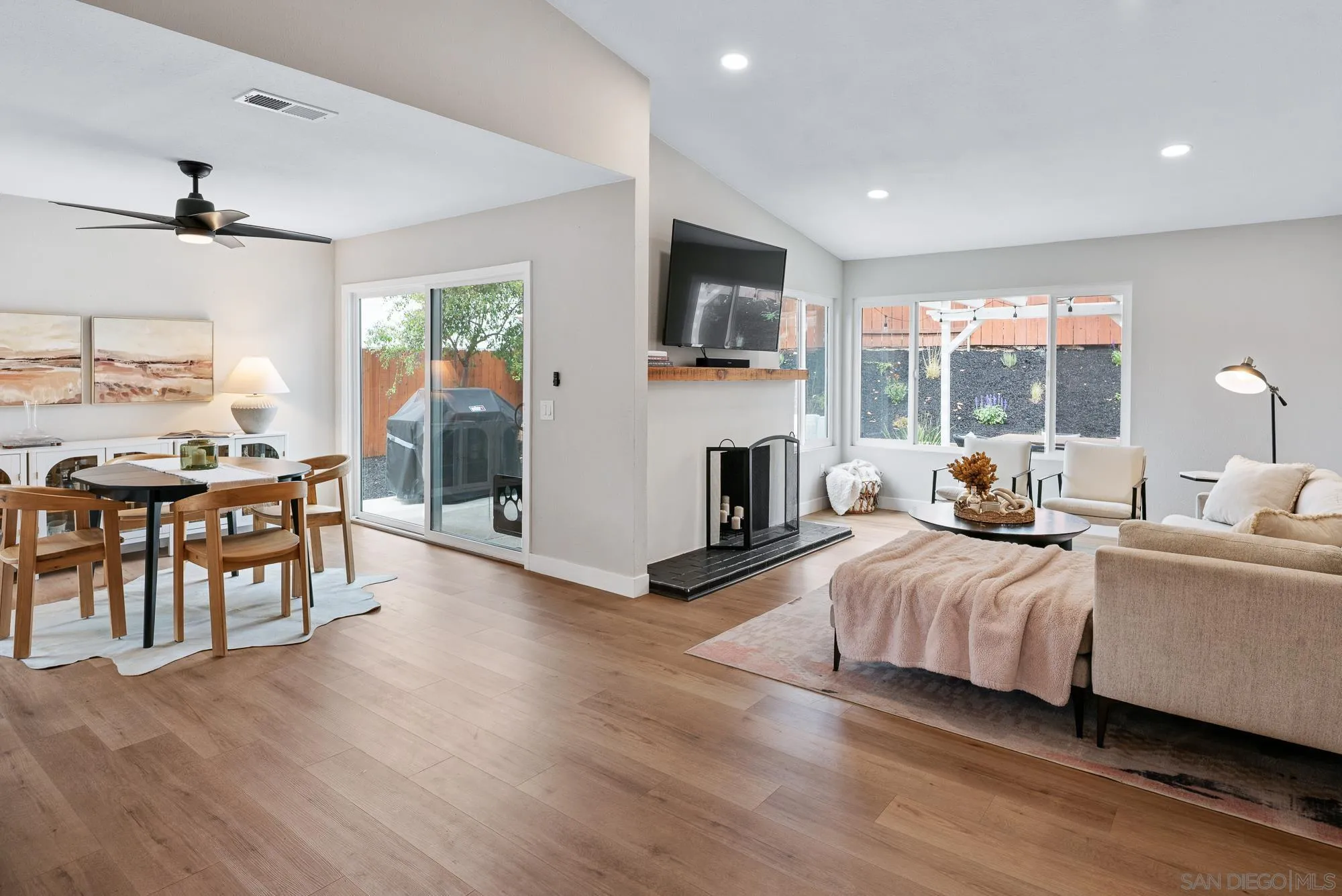 https://cdn.realtyfeed.com/cdn/127/260002825/49668a15dcfc79438406a445752d64be.webp