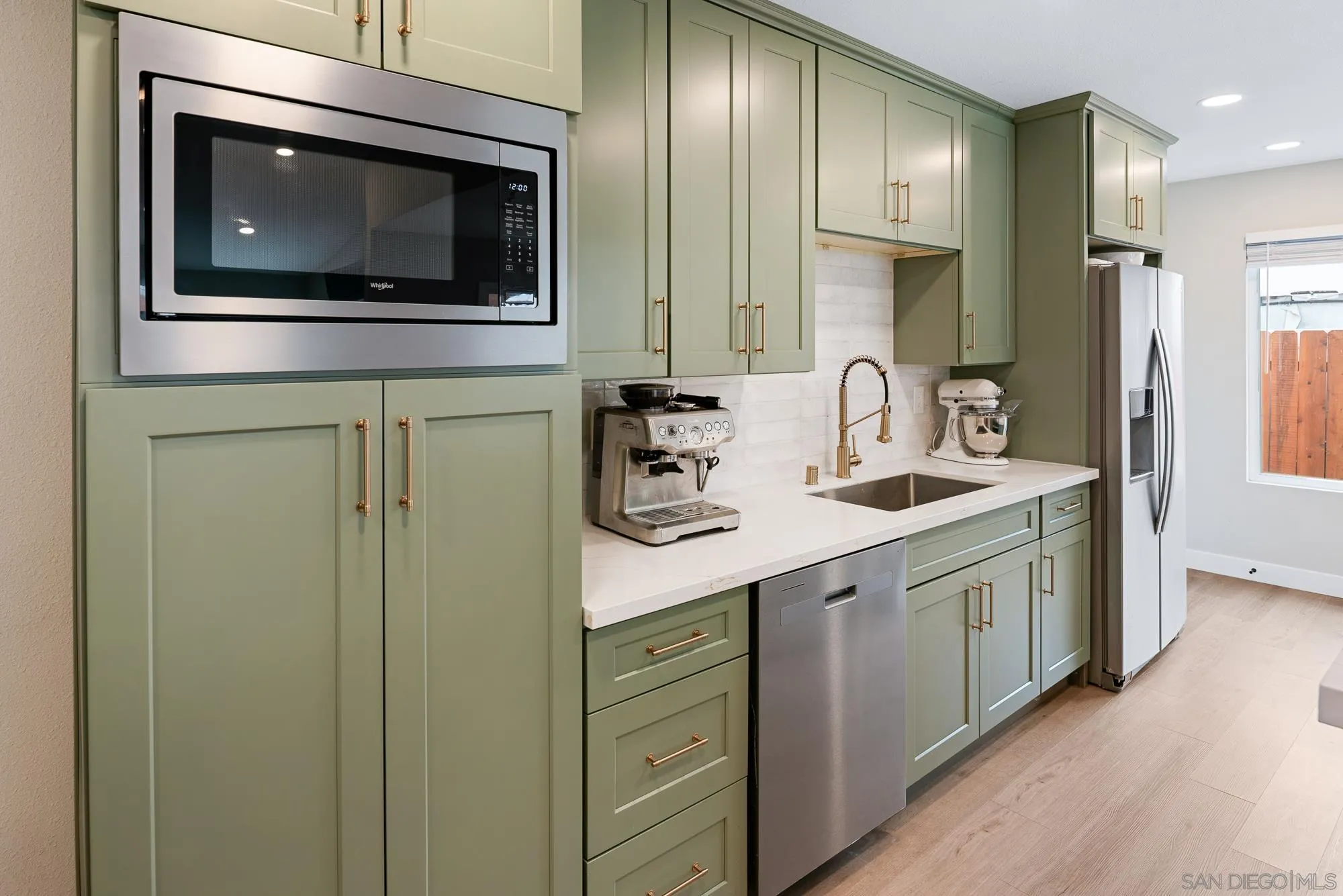 https://cdn.realtyfeed.com/cdn/127/260002825/a13070c516449b861c71275a395ed517.webp