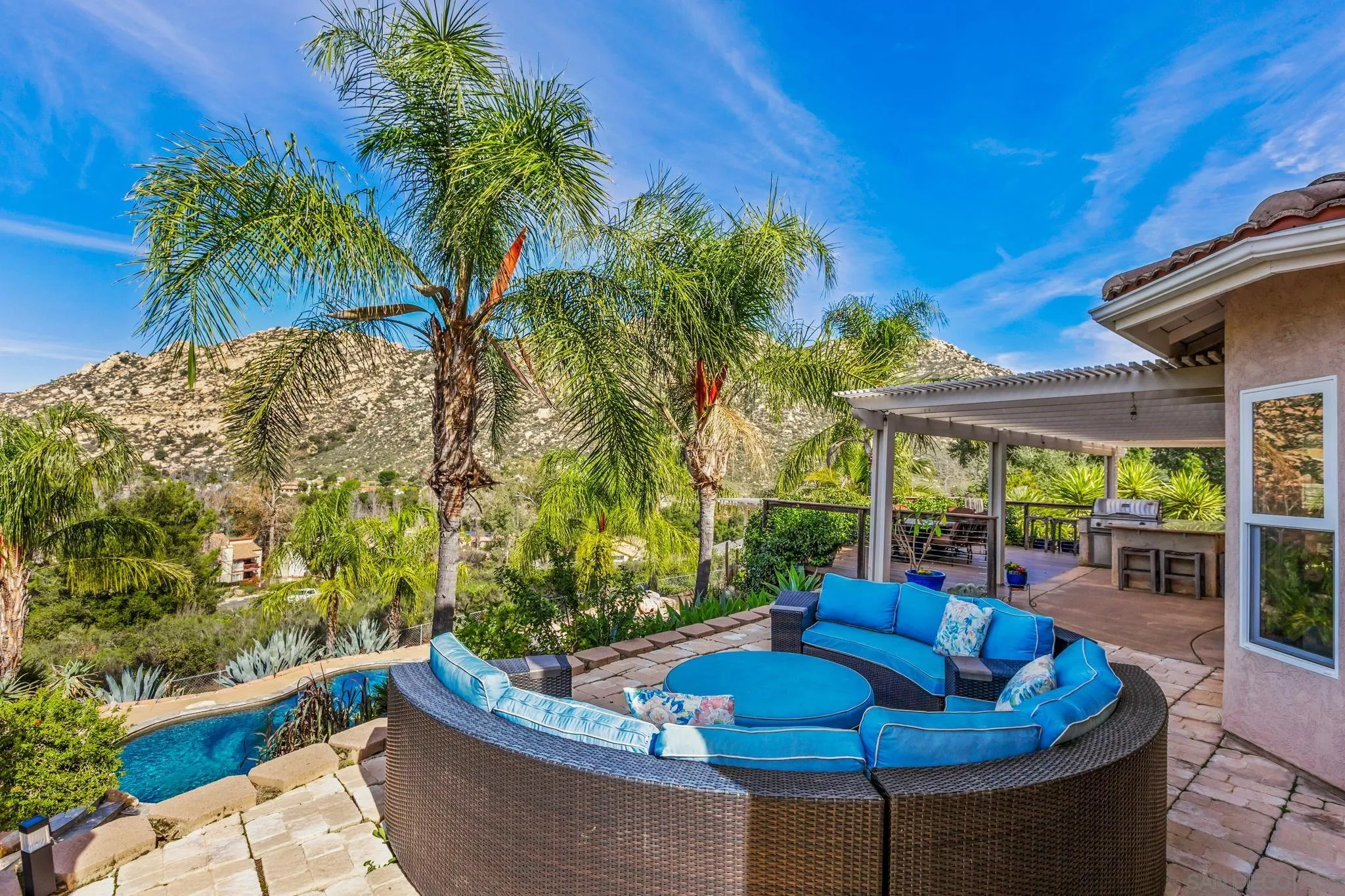 https://cdn.realtyfeed.com/cdn/127/260002826/037326d424c72e9570e97f93588b49d4.webp