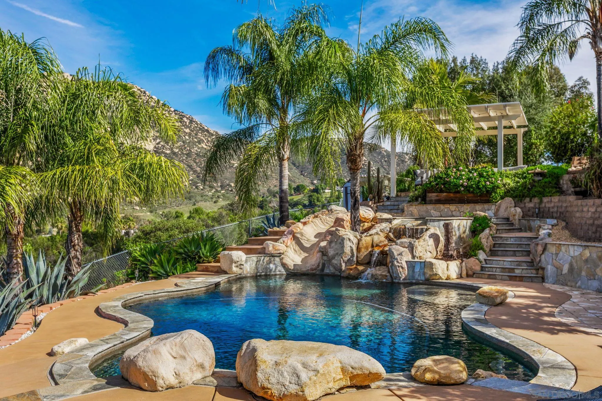 https://cdn.realtyfeed.com/cdn/127/260002826/343840745d91c309b7852d5851965452.webp