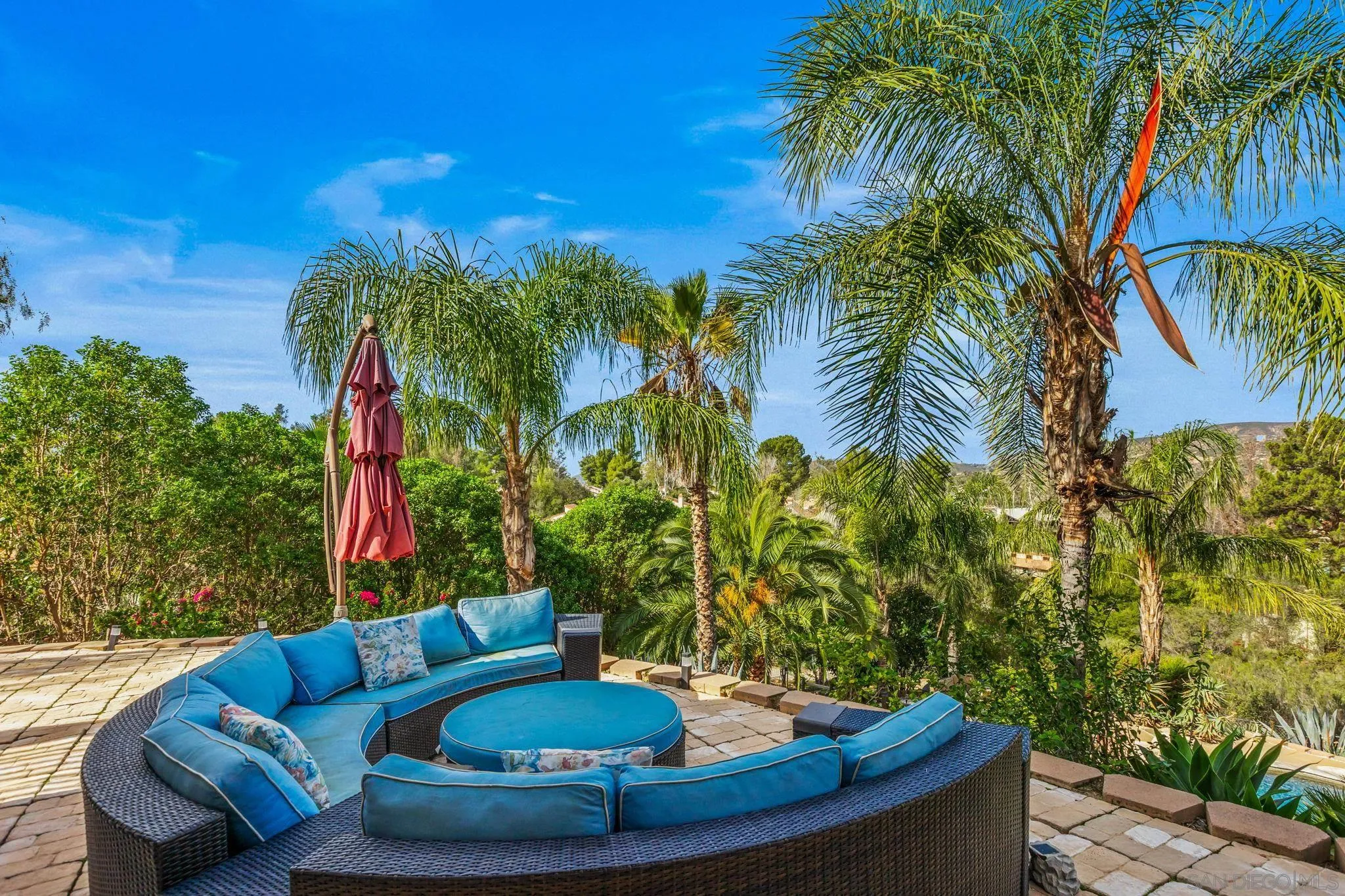 https://cdn.realtyfeed.com/cdn/127/260002826/6dbb1c6be0f2276805c5415aad599872.webp