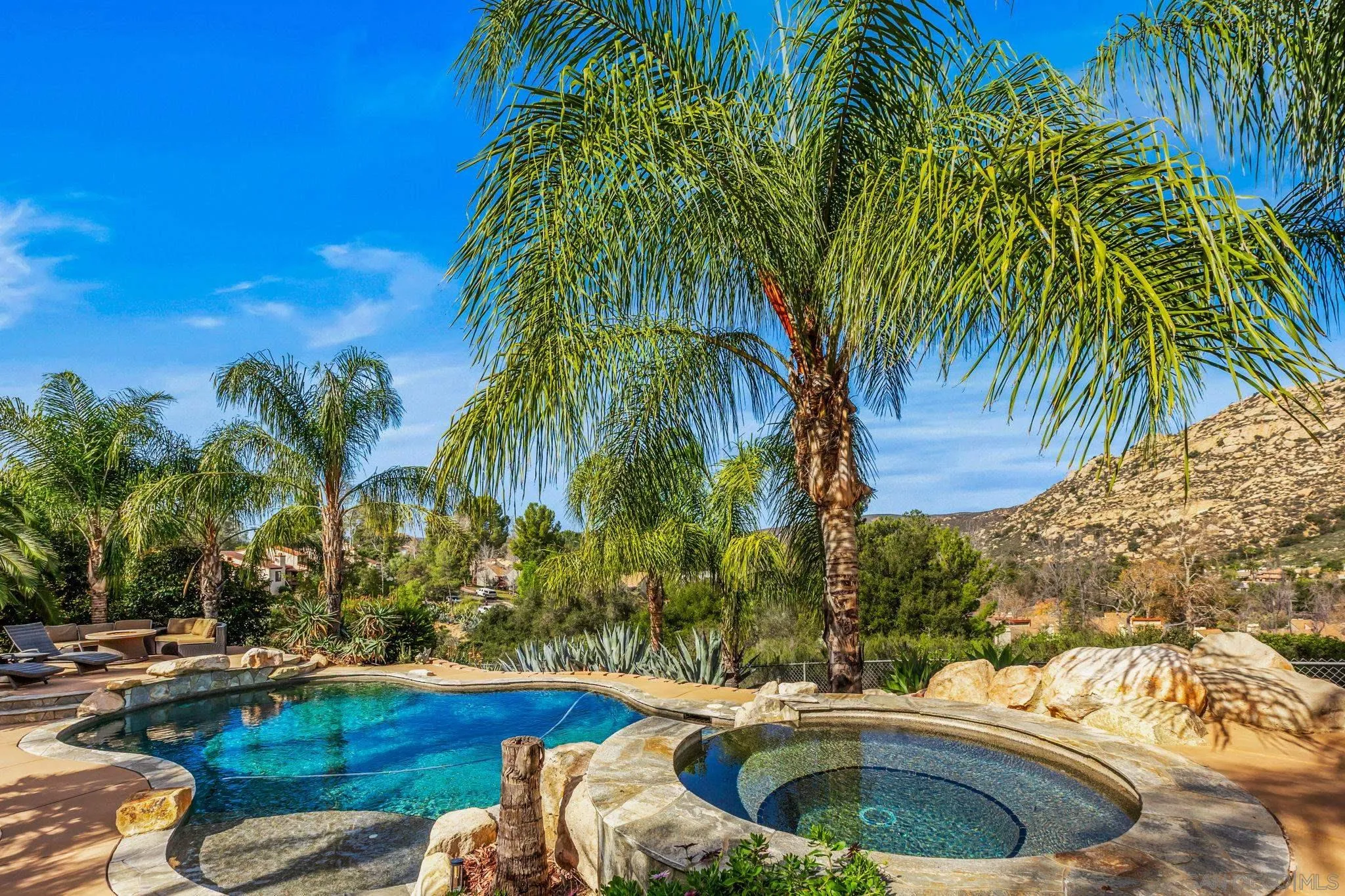 https://cdn.realtyfeed.com/cdn/127/260002826/ca26687c4491e57858871abb3d94a403.webp