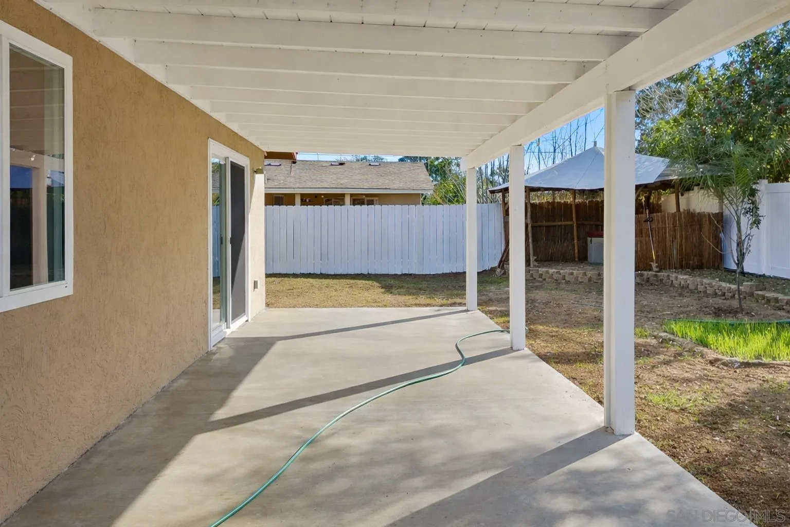 https://cdn.realtyfeed.com/cdn/127/260002827/756962a26e5c6b3b0f78435242164aaa.webp