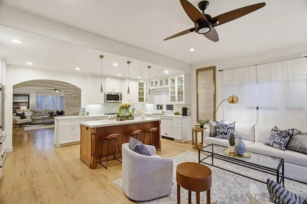 https://cdn.realtyfeed.com/cdn/127/260002828/24f00dadb883fbe8518d6c9a2e72a31b.webp