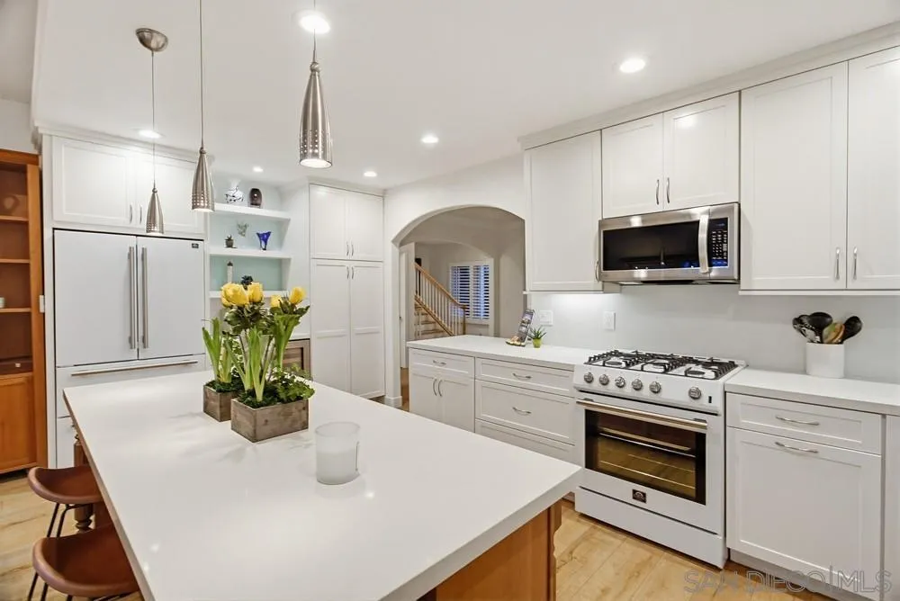 https://cdn.realtyfeed.com/cdn/127/260002828/3436d39d8ebac3d54c65e7d240415824.webp