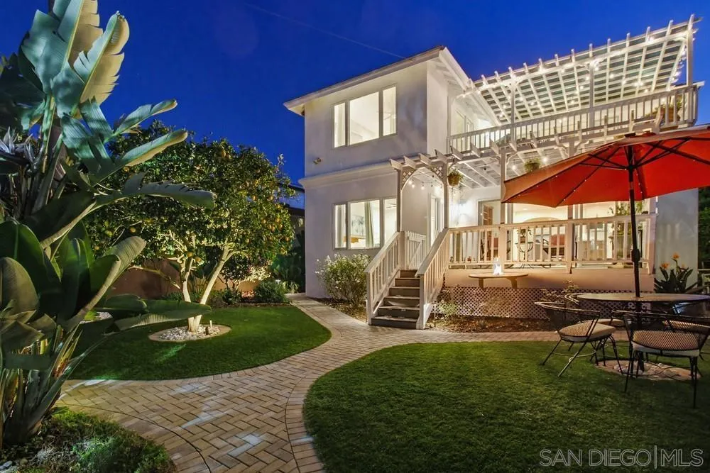 https://cdn.realtyfeed.com/cdn/127/260002828/c3e5d9bf880b94bec04c9be3cc1ee6d6.webp