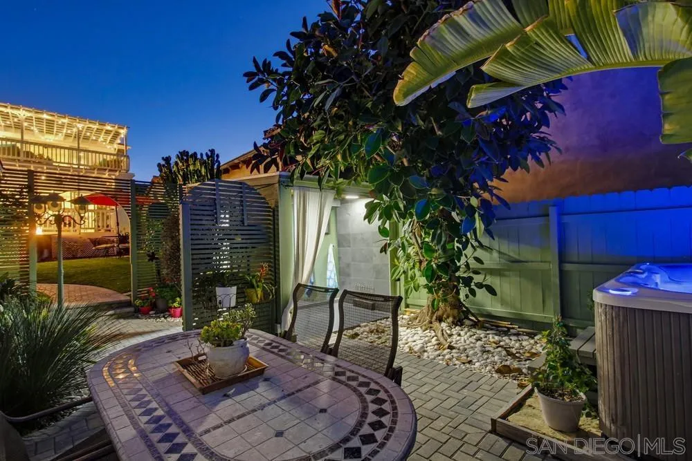 https://cdn.realtyfeed.com/cdn/127/260002828/d6c7c119a4625cc519037e9216306403.webp