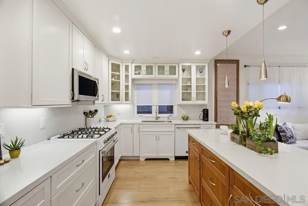 https://cdn.realtyfeed.com/cdn/127/260002828/fd04cc2185e6e6a3c221ed66f09b7d32.webp