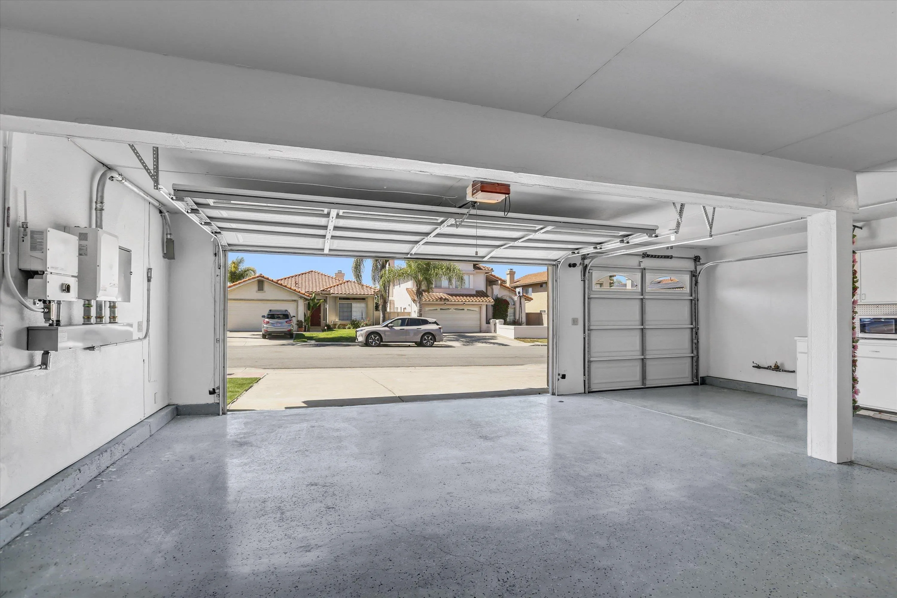 https://cdn.realtyfeed.com/cdn/127/260002832/24c8577e62114735ce3aff3b9d9d55d2.webp