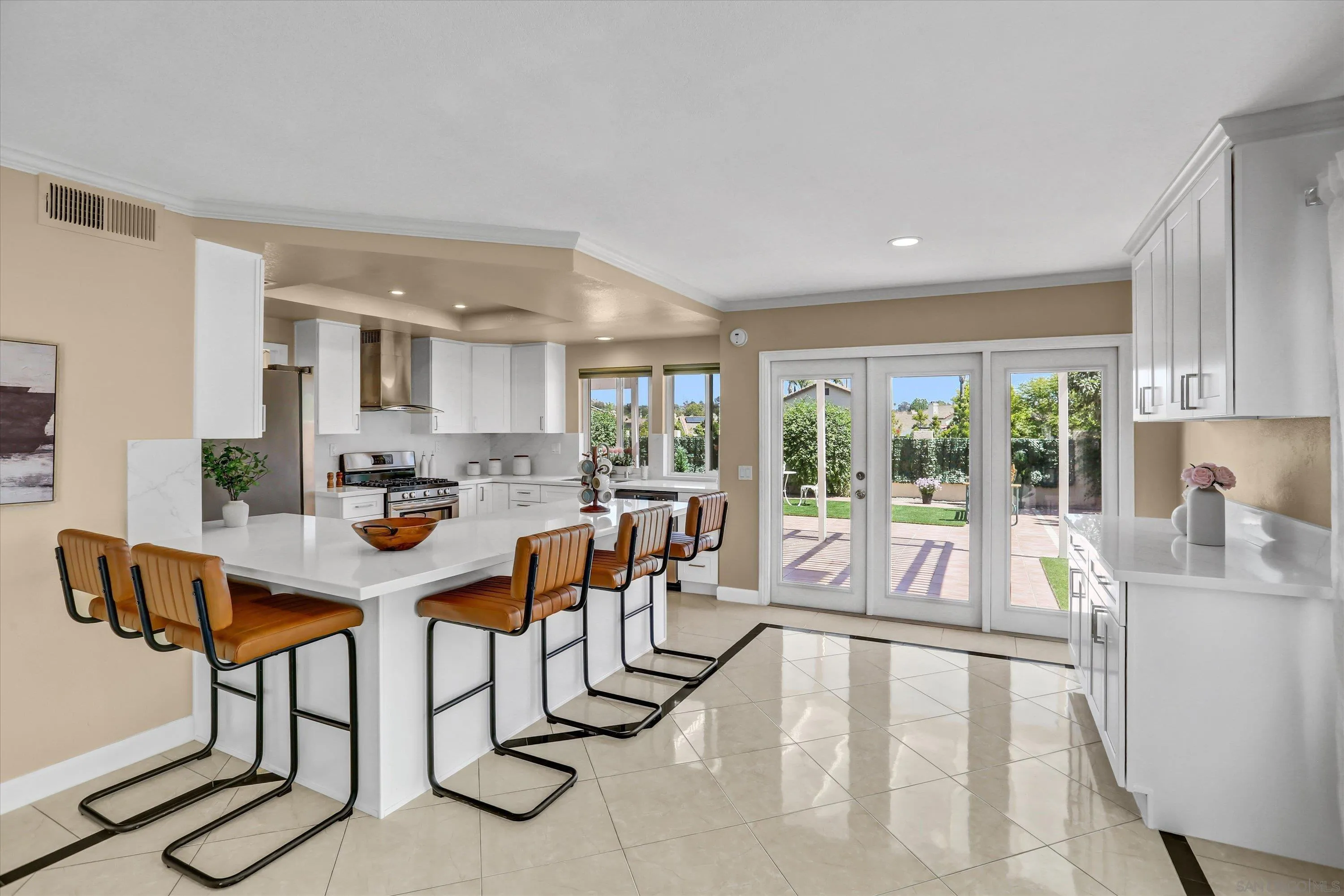 https://cdn.realtyfeed.com/cdn/127/260002832/886a2ef9c283487954ea26c6ada20795.webp