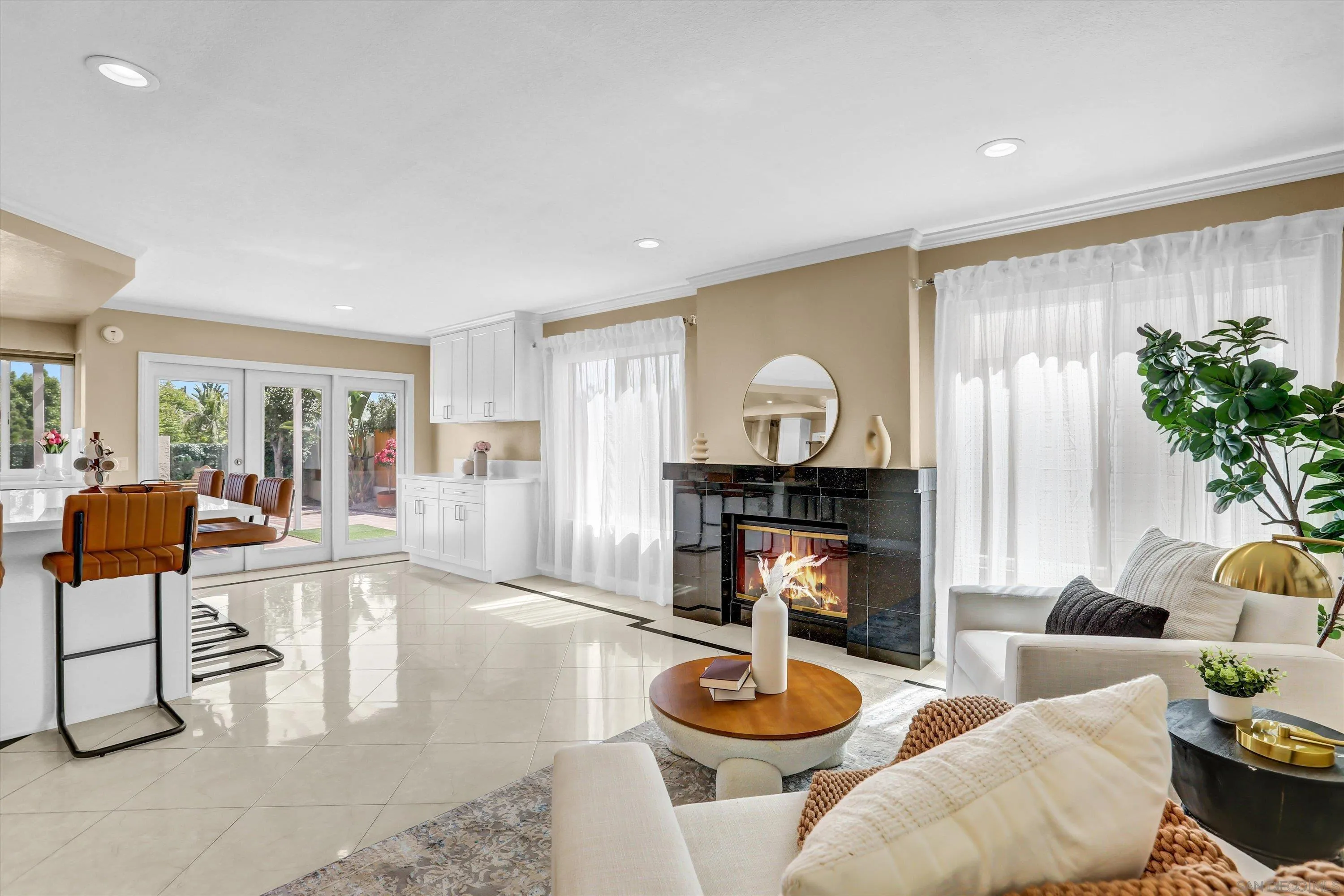 https://cdn.realtyfeed.com/cdn/127/260002832/c7b49886d93b57053e72849b11f30188.webp