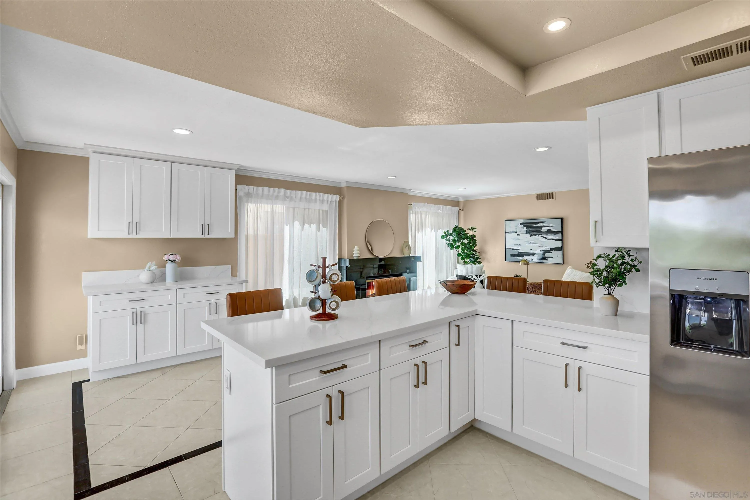https://cdn.realtyfeed.com/cdn/127/260002832/d46777ba86c65add478f961f5d7c079e.webp