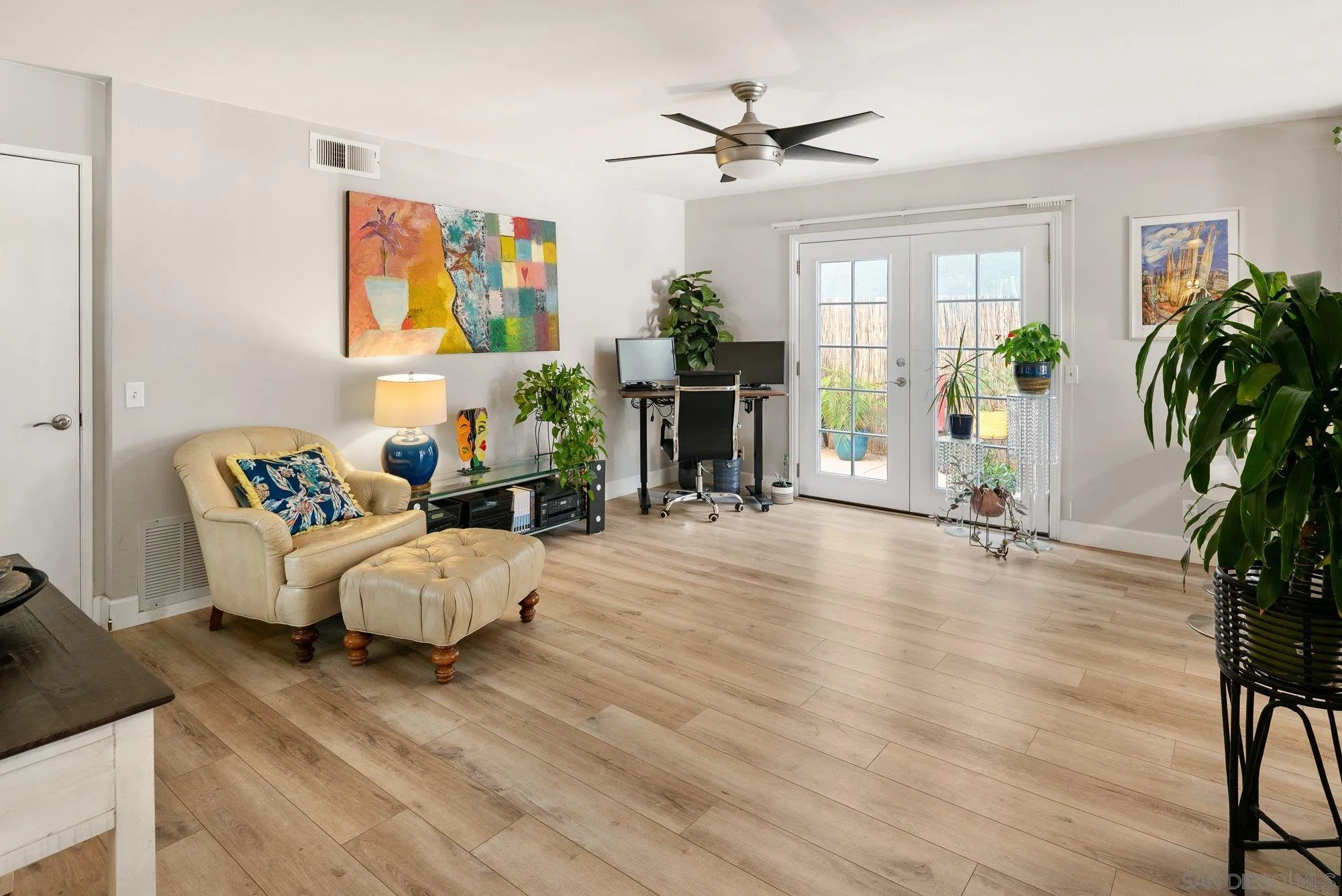 https://cdn.realtyfeed.com/cdn/127/260002834/15bb2c530b8e6f7fc1a5d604b65c3a3f.webp
