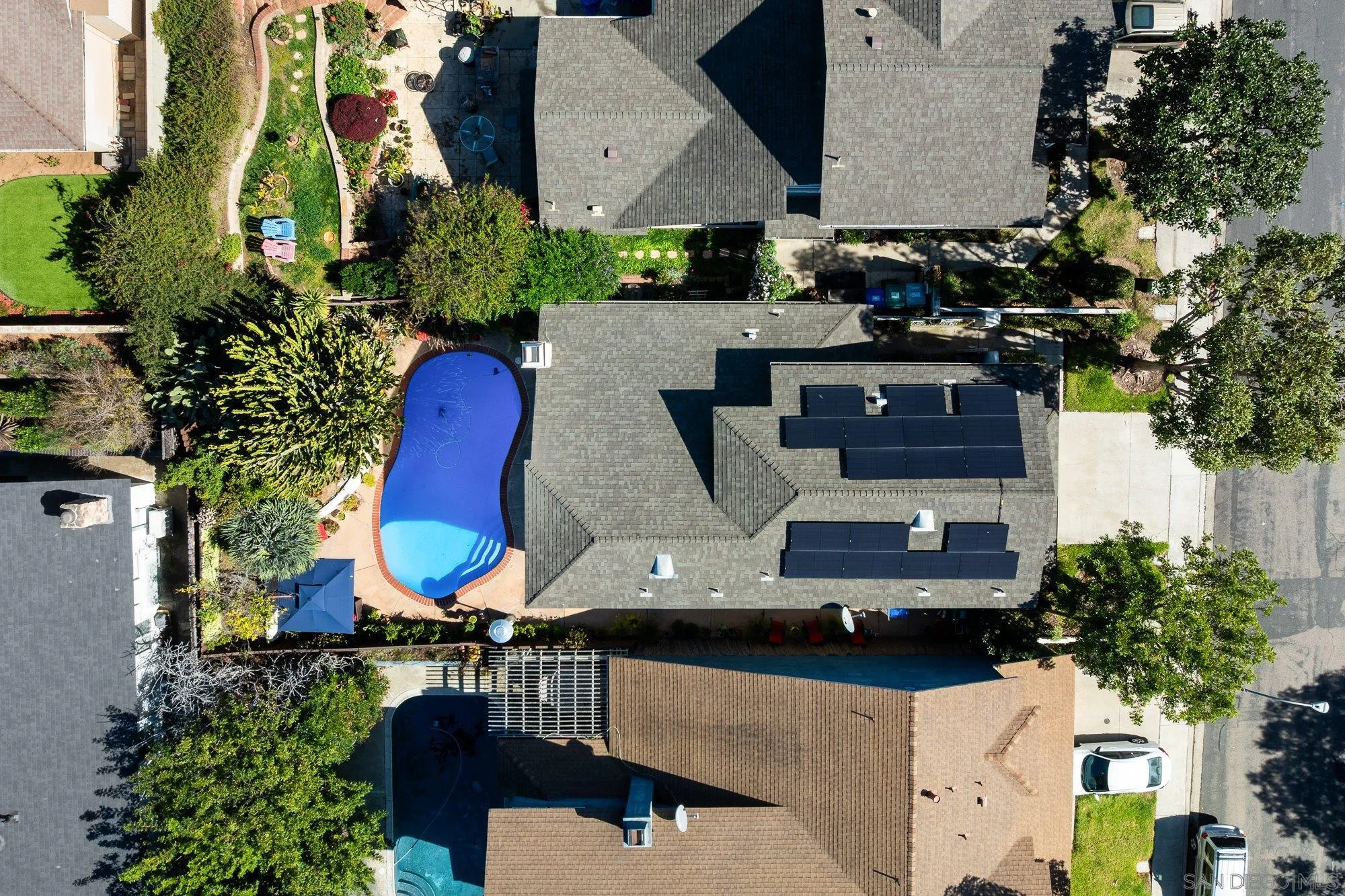 https://cdn.realtyfeed.com/cdn/127/260002834/2f7019add7bca84038c36f6d130cad7f.webp