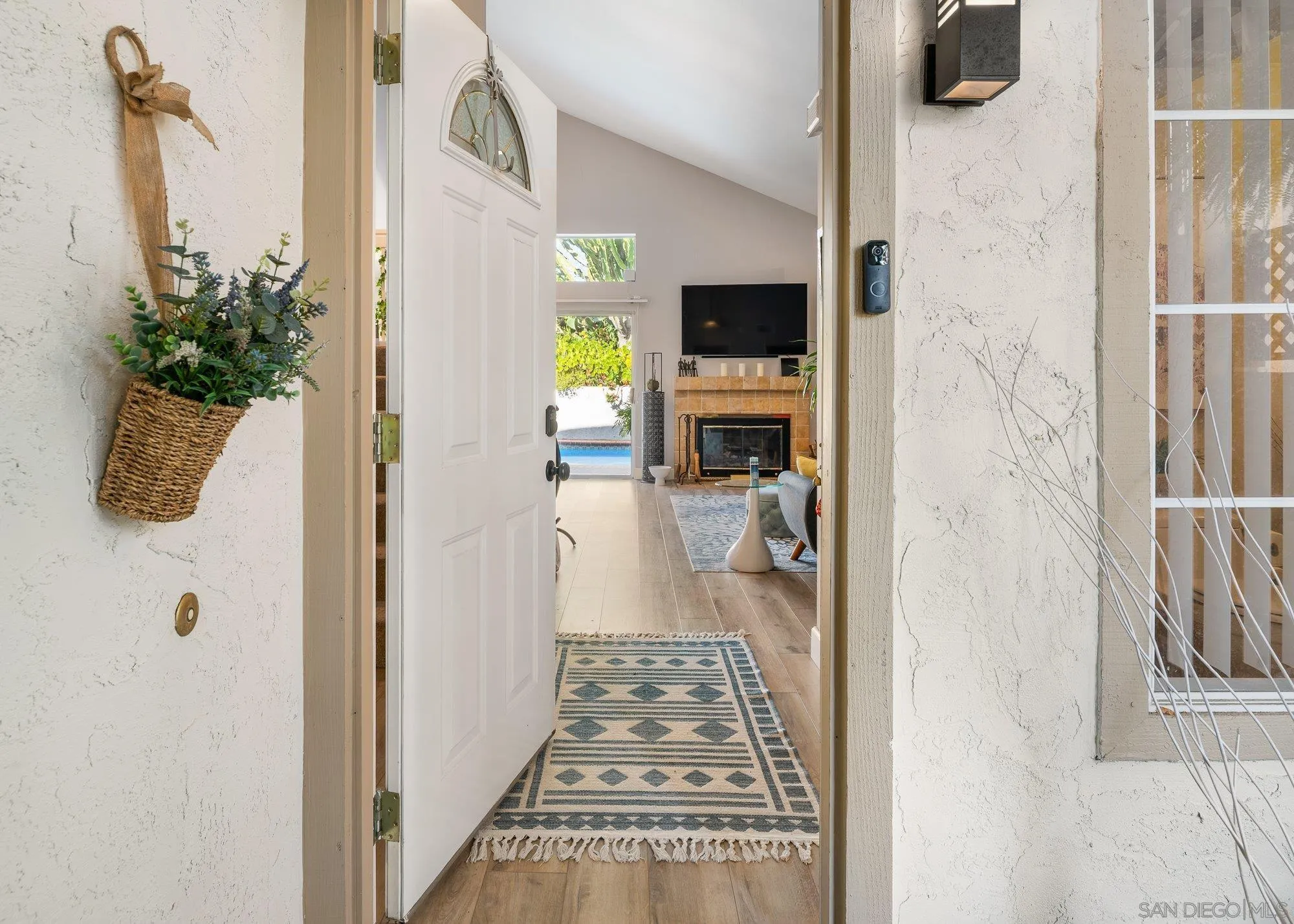 https://cdn.realtyfeed.com/cdn/127/260002834/7d9124b11ccae2512cc375d3e00c2d74.webp